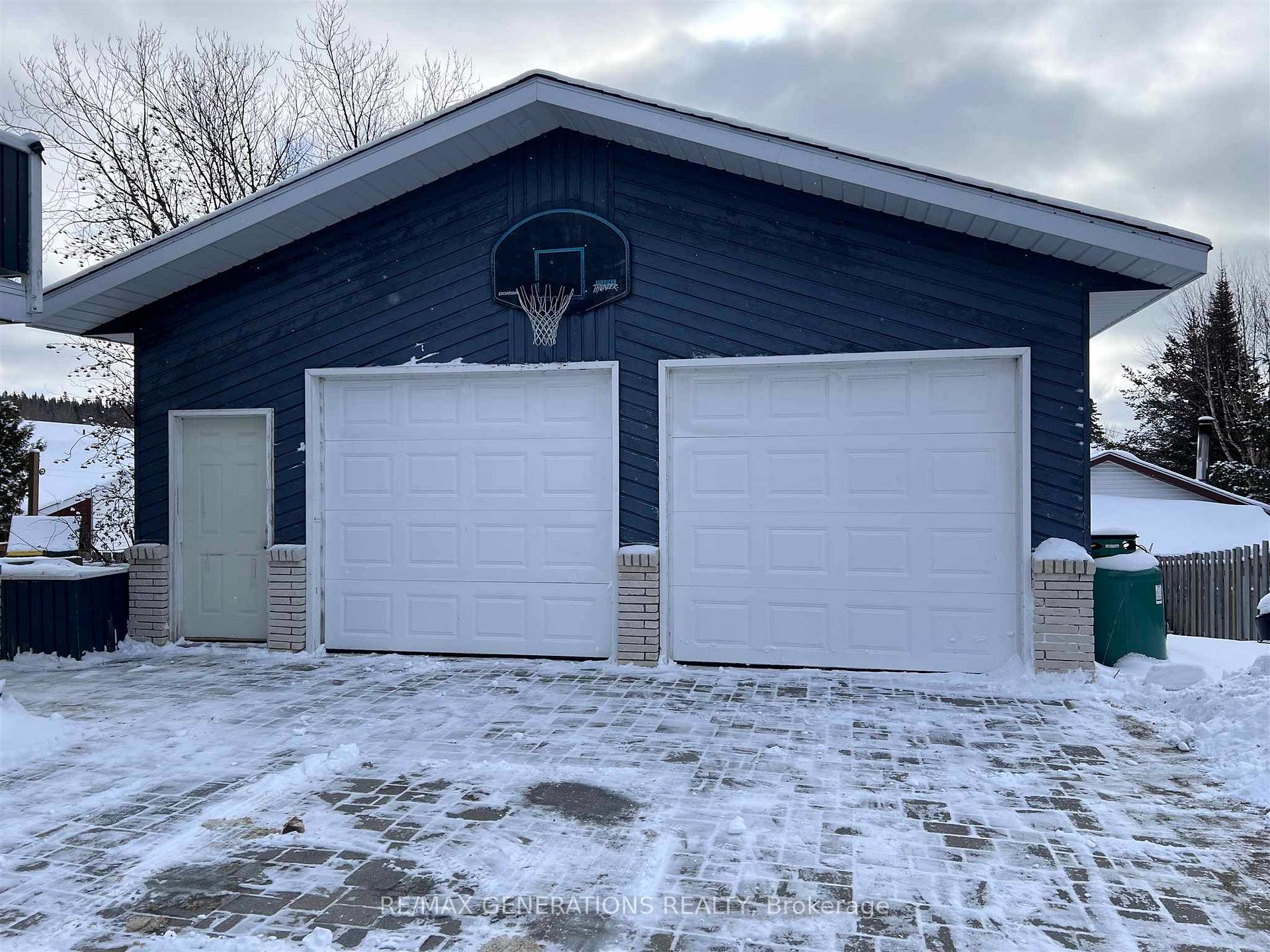 Photo 37 of 36 LaVerendrye Crescent, Marathon — HOMEH