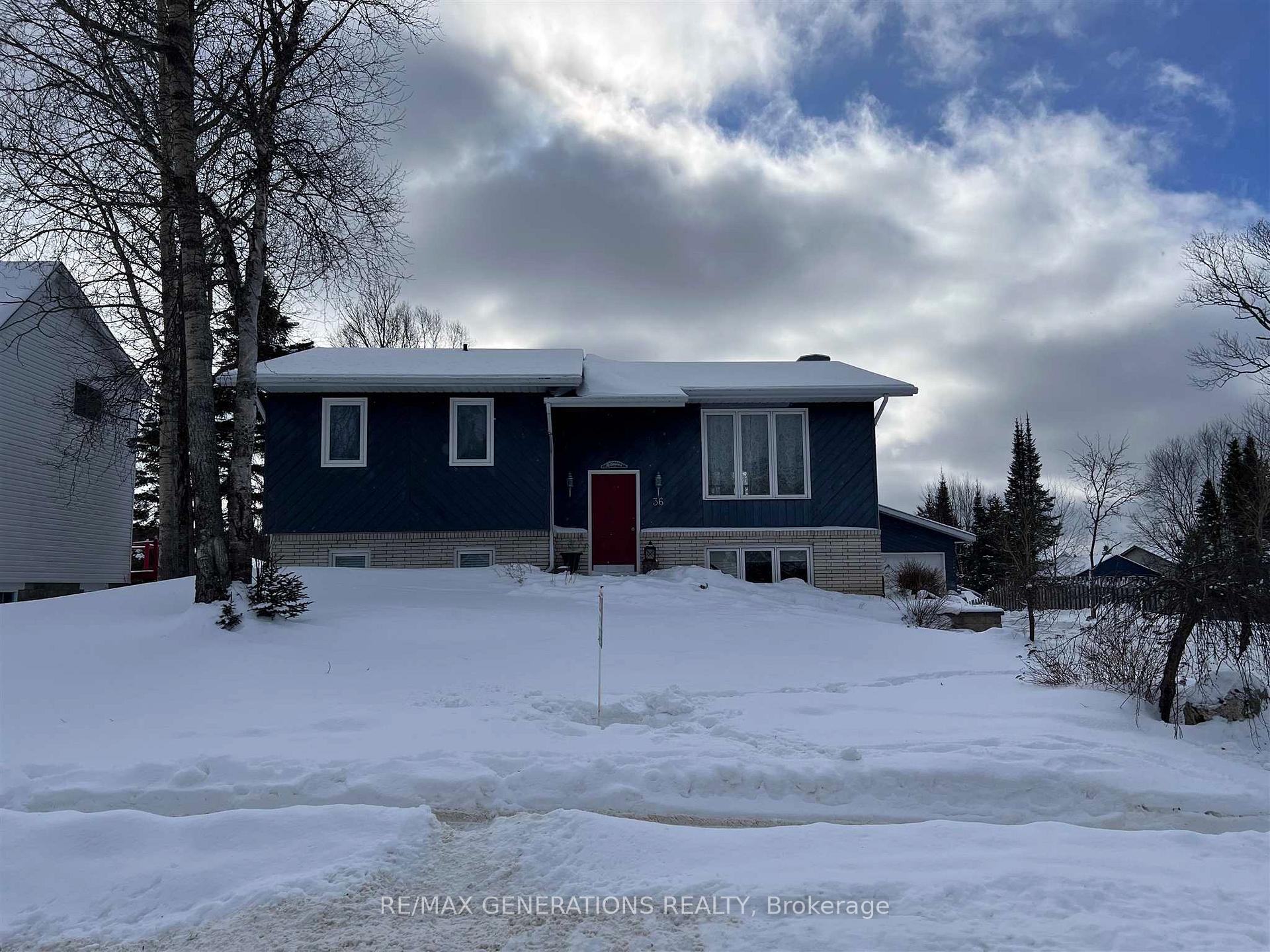 Photo 43 of 36 LaVerendrye Crescent, Marathon — HOMEH
