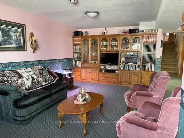 Photo 15 of 267 Second Street, Dryden, Hillcrest — HOMEH