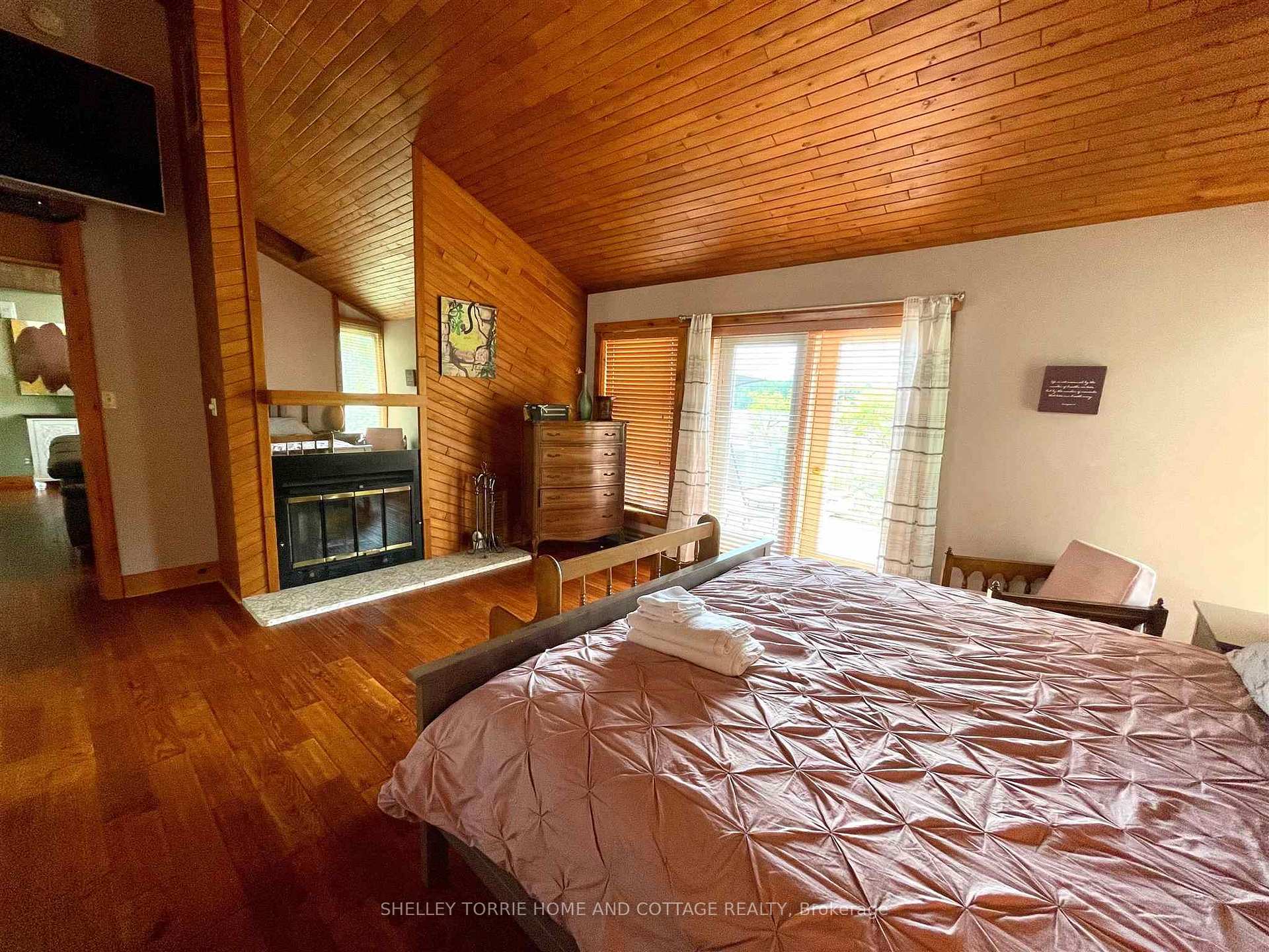 Photo 13 of 61 Peterson Drive, Kenora, Keewatin — HOMEH