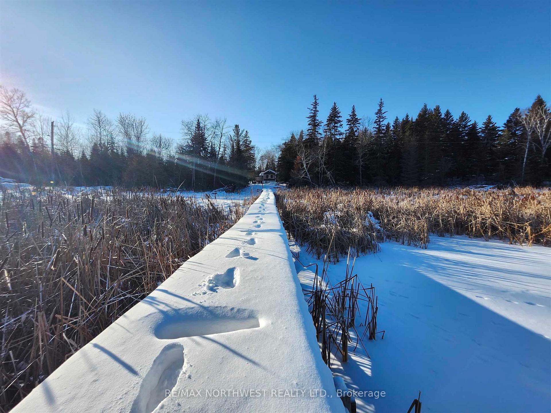 Photo 8 of 32 Beach Street, Kenora, Coney Island — HOMEH