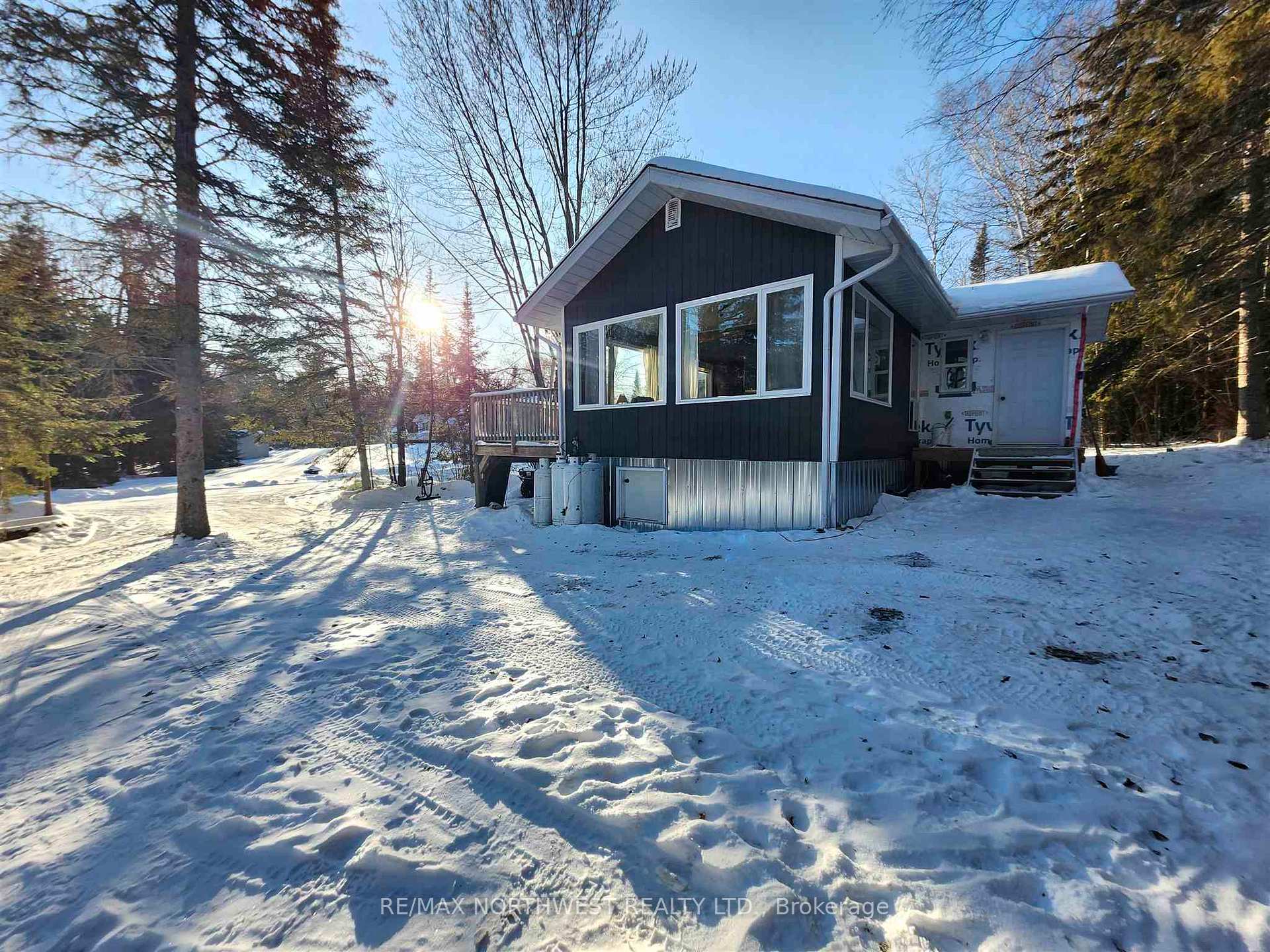 Photo 11 of 32 Beach Street, Kenora, Coney Island — HOMEH