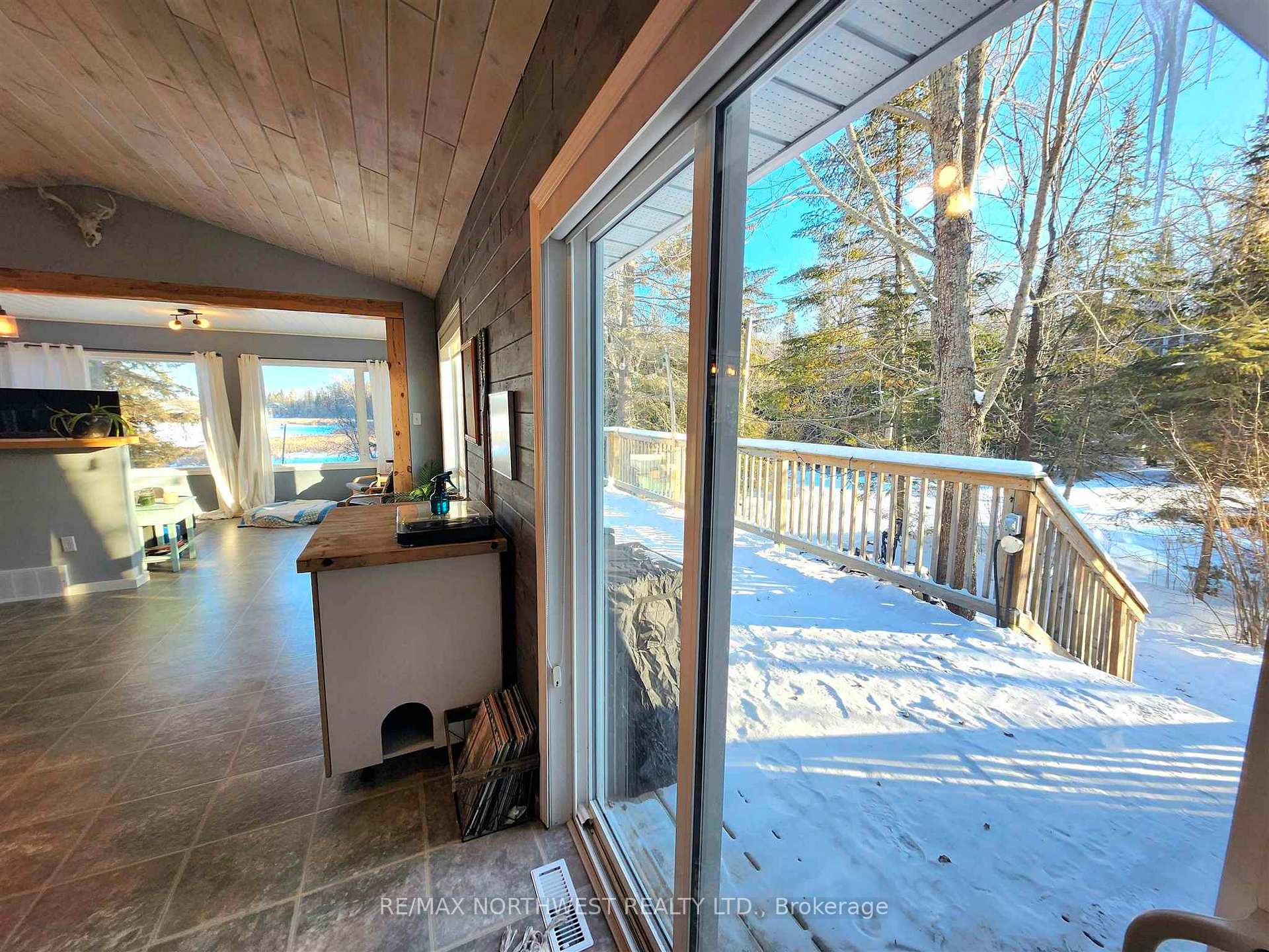 Photo 22 of 32 Beach Street, Kenora, Coney Island — HOMEH