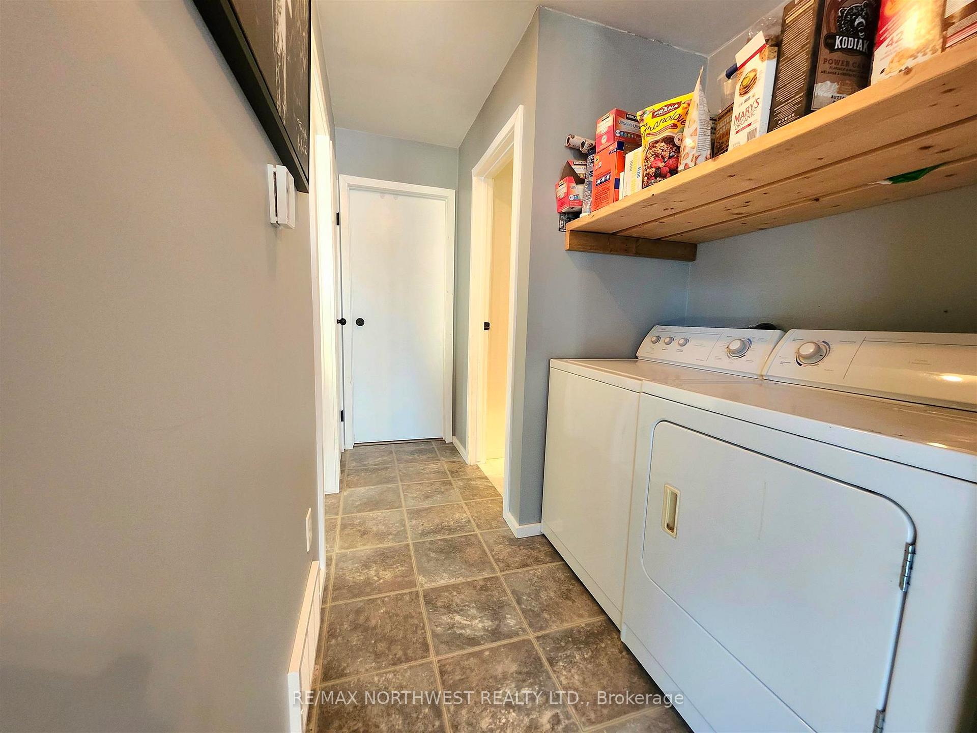 Photo 24 of 32 Beach Street, Kenora, Coney Island — HOMEH