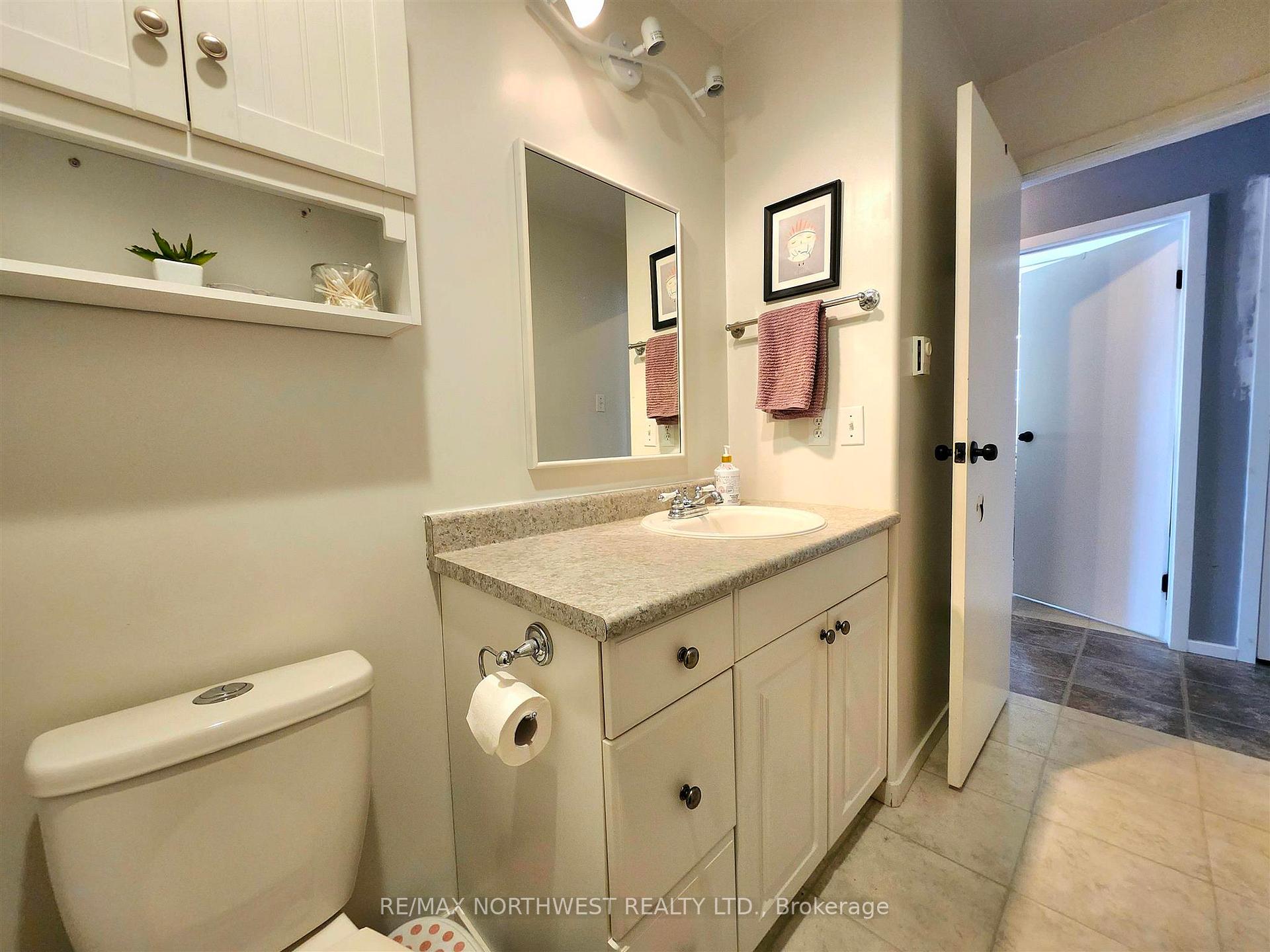 Photo 26 of 32 Beach Street, Kenora, Coney Island — HOMEH