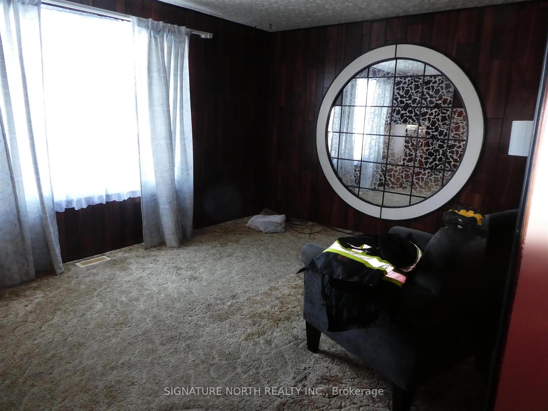 Photo 4 of 327 Ball Park Crescent, Greenstone — HOMEH
