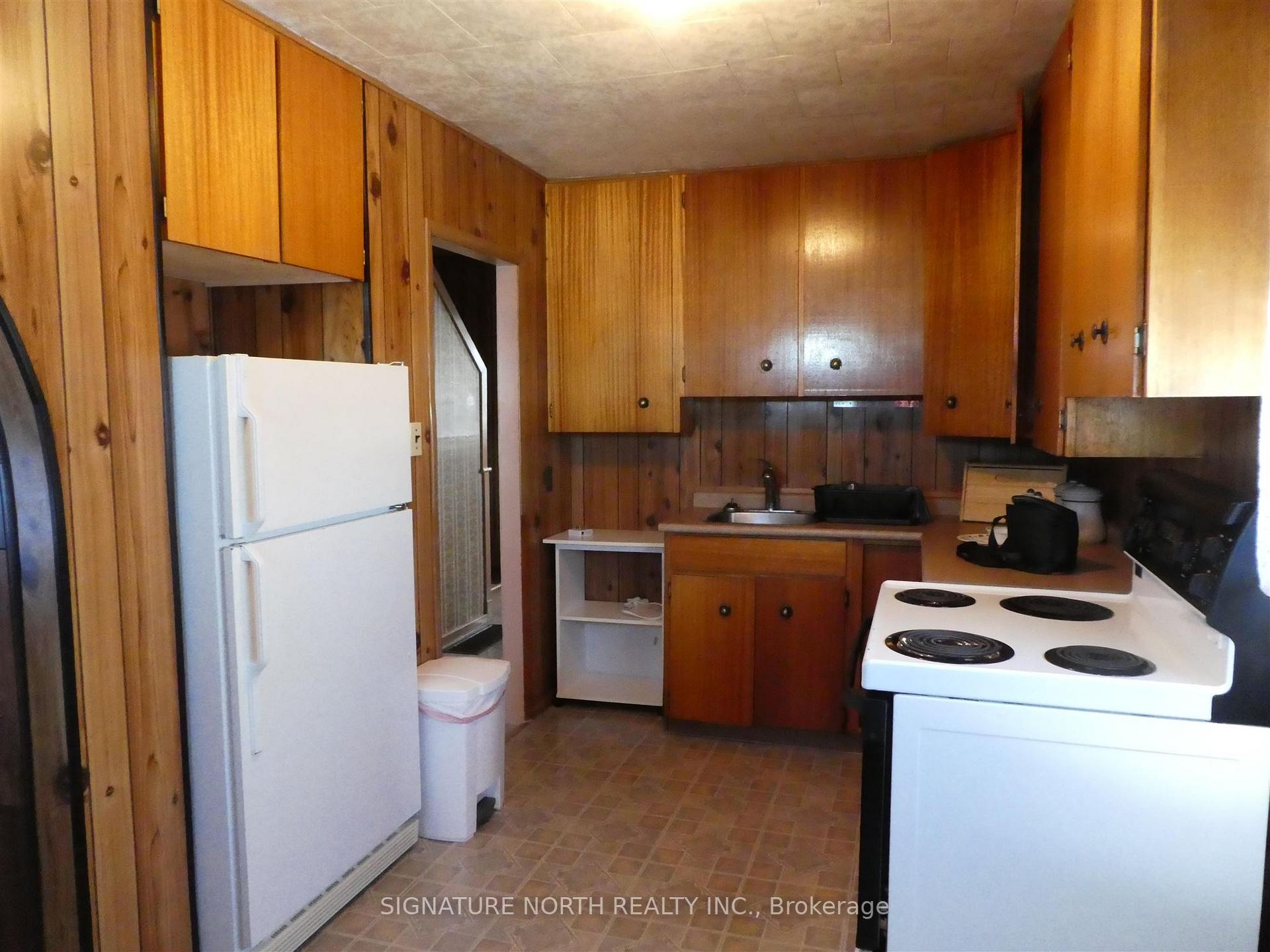 Photo 6 of 327 Ball Park Crescent, Greenstone — HOMEH
