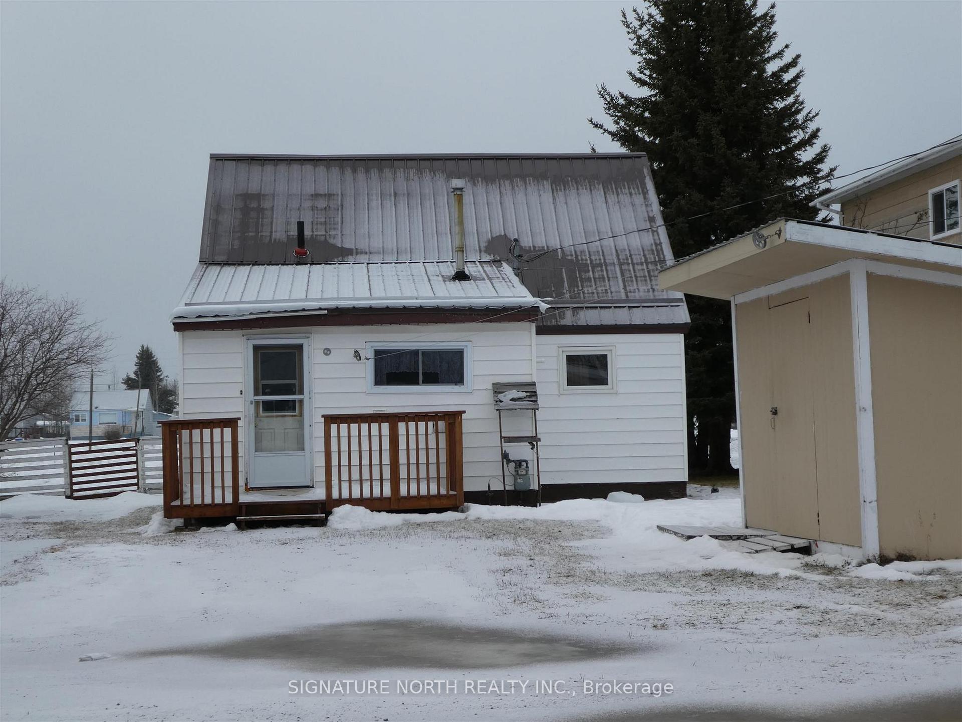 Photo 9 of 327 Ball Park Crescent, Greenstone — HOMEH