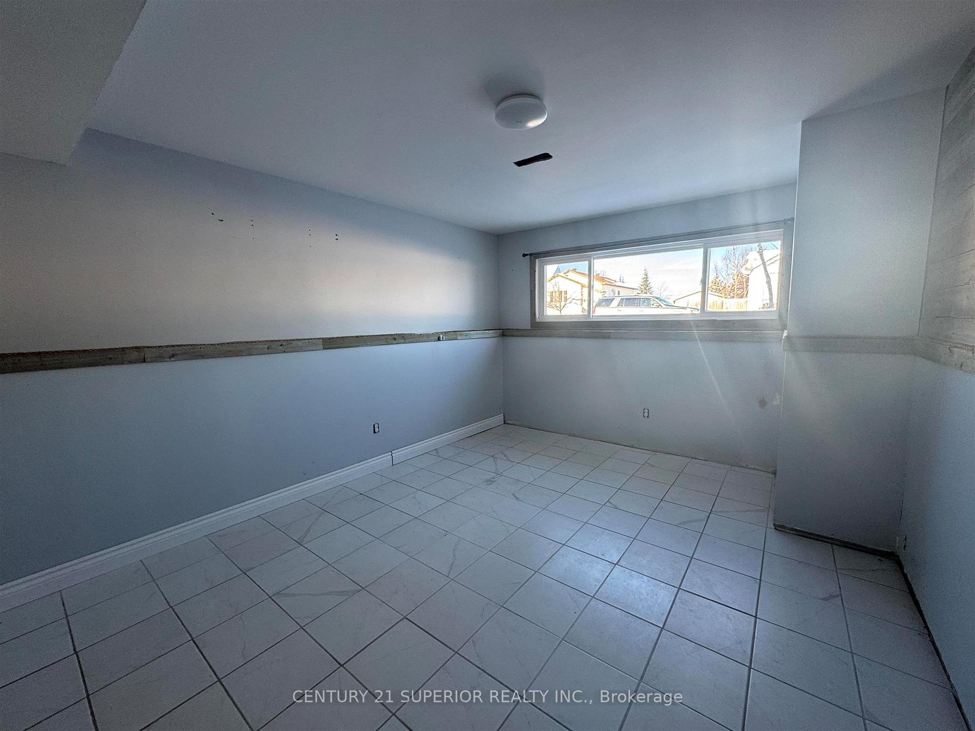 Photo 36 of 14 Pinewood Walk, Marathon — HOMEH