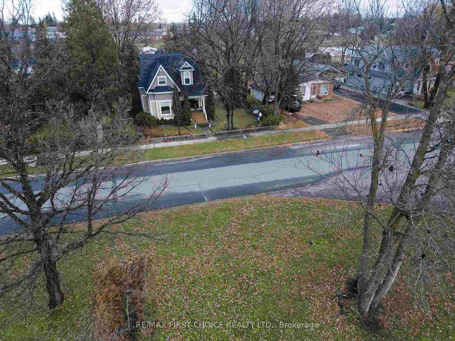 Photo 38 of 118 Front Street, Emo — HOMEH