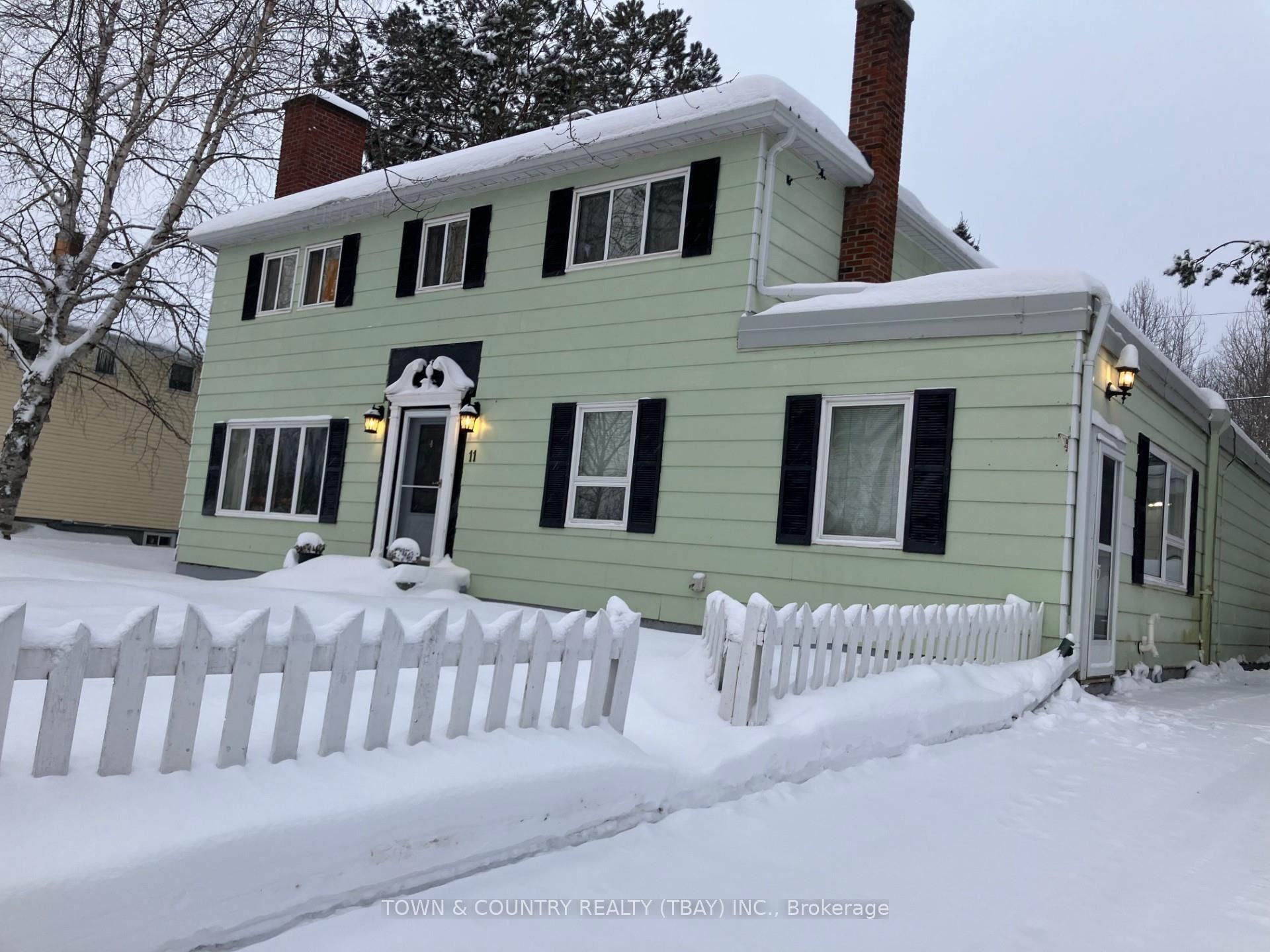 Photo 2 of 11 White Blvd., Red Rock — HOMEH