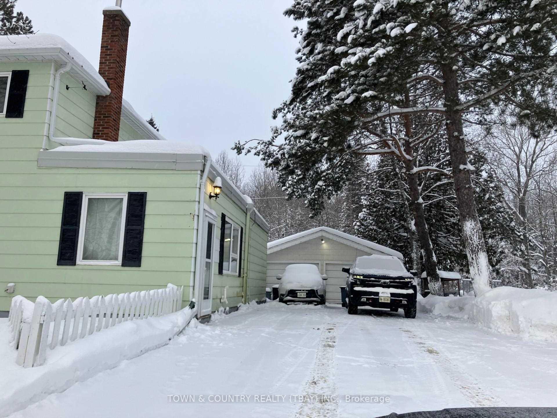 Photo 3 of 11 White Blvd., Red Rock — HOMEH