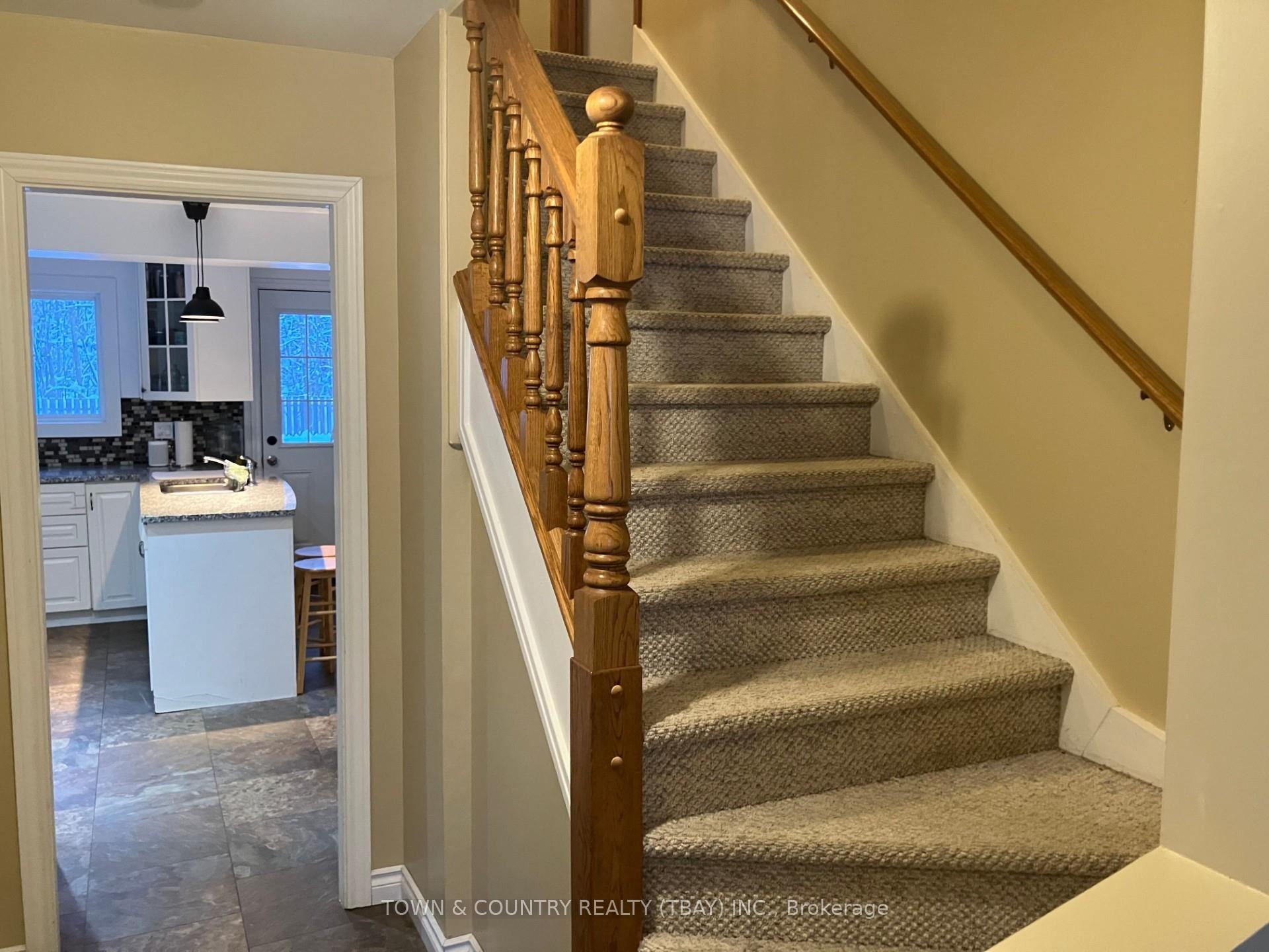 Photo 4 of 11 White Blvd., Red Rock — HOMEH