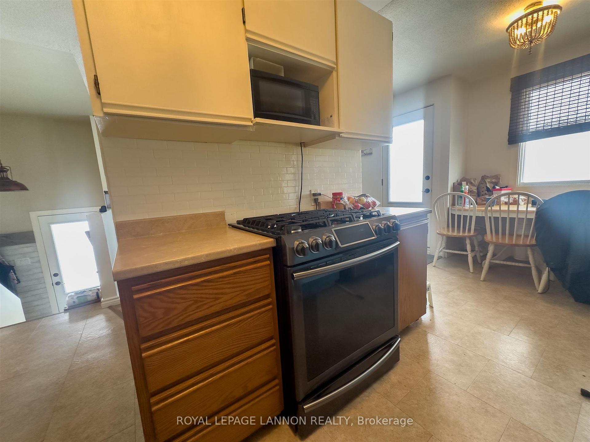 Photo 6 of 140A Centennial Drive, Greenstone — HOMEH