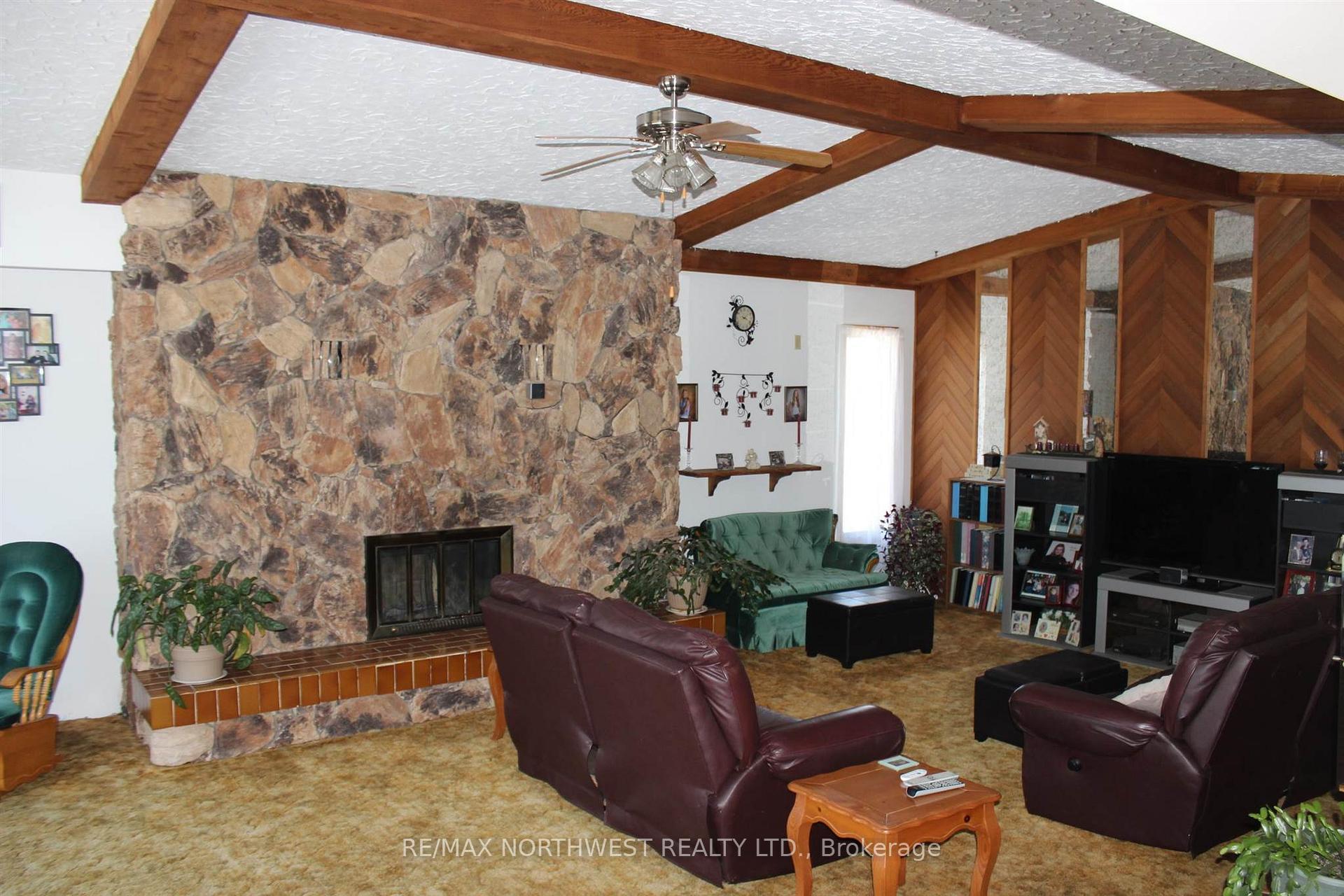 Photo 22 of 219 Second ST, Rainy River — HOMEH