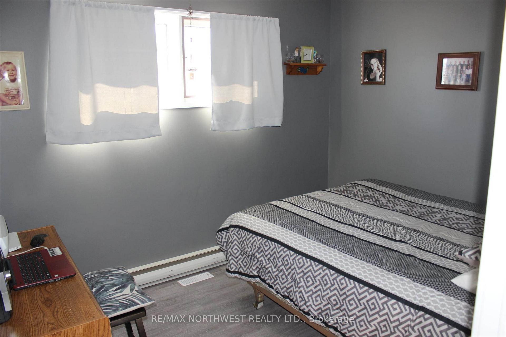 Photo 30 of 219 Second ST, Rainy River — HOMEH