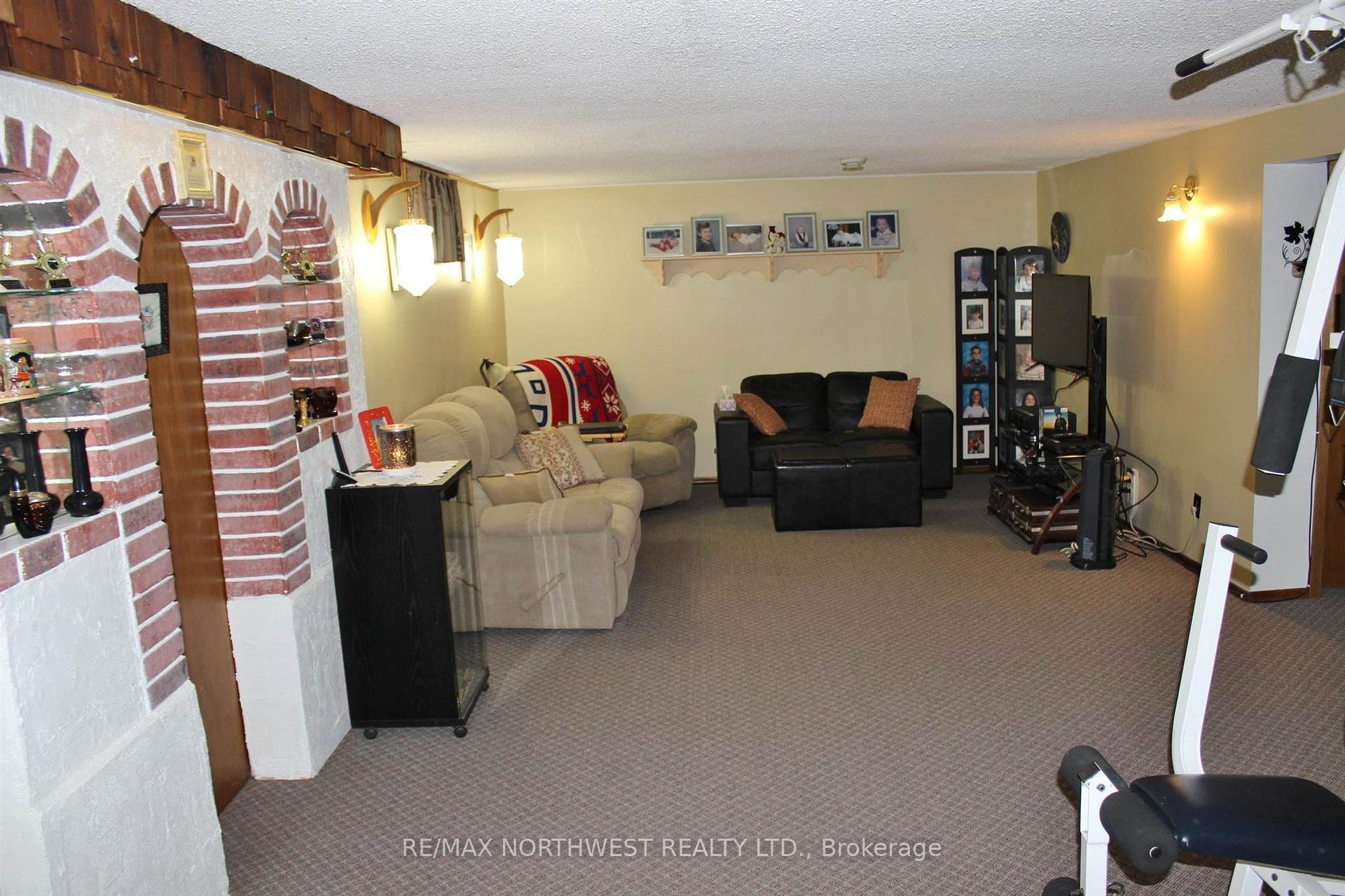 Photo 35 of 219 Second ST, Rainy River — HOMEH
