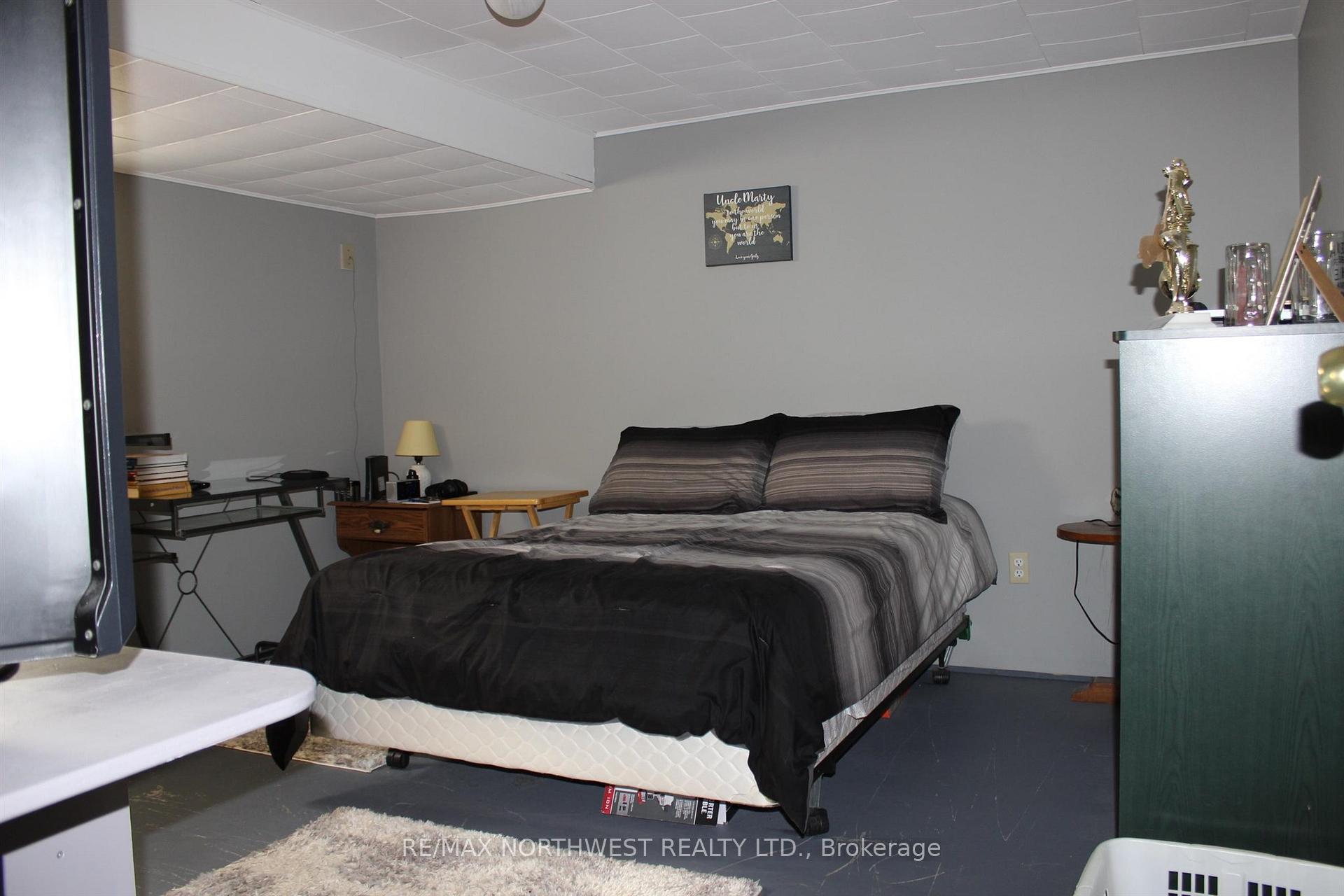 Photo 40 of 219 Second ST, Rainy River — HOMEH