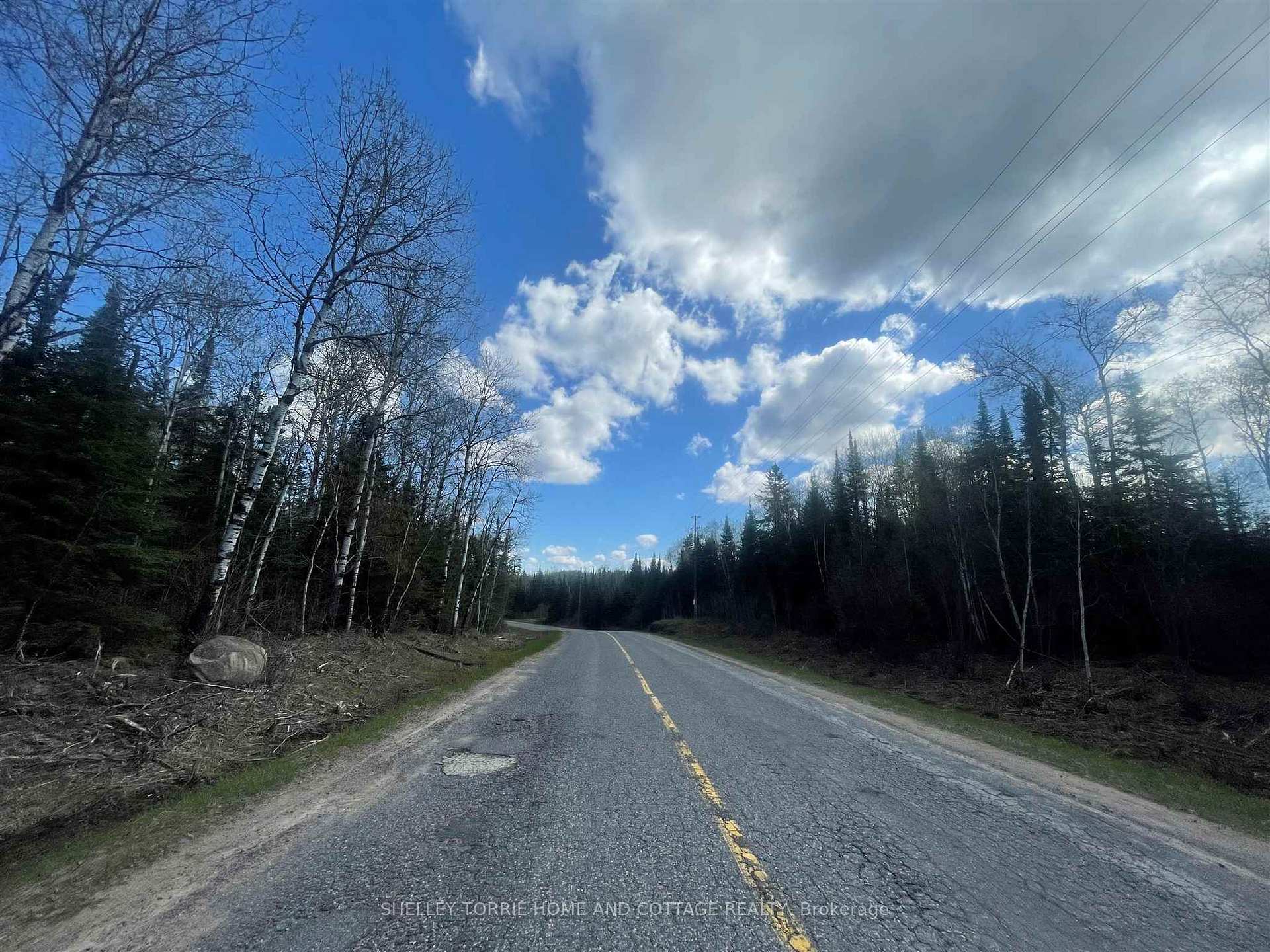 Photo 4 of 177 Jones Road, Kenora, Kenora East — HOMEH