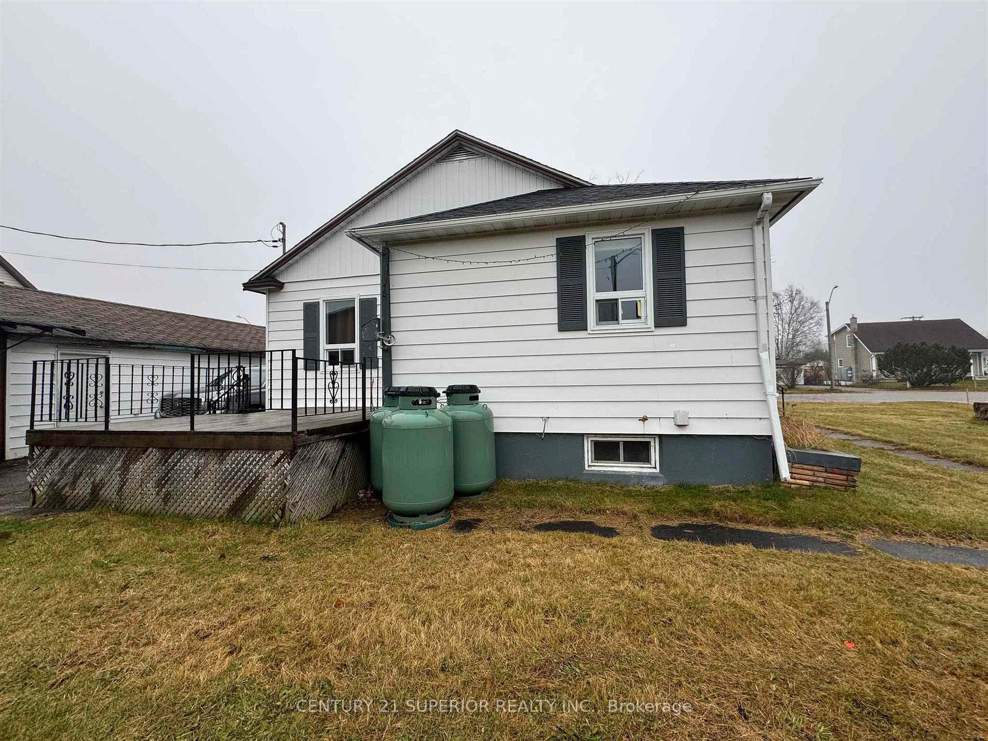 Photo 38 of 1 Shingwauk Drive, Manitouwadge — HOMEH