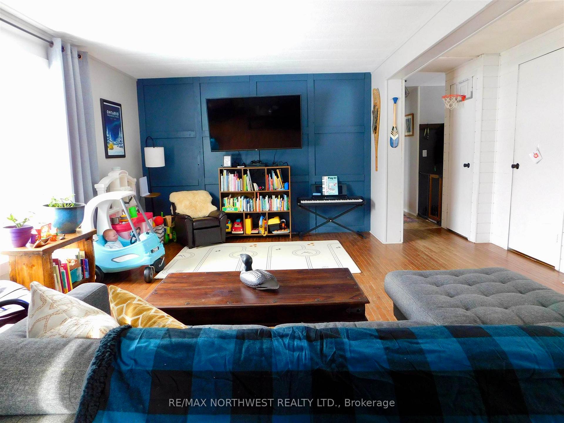 Photo 4 of 236 Davies Street, Ignace — HOMEH