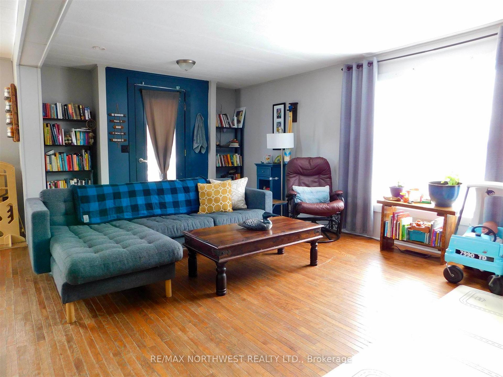Photo 5 of 236 Davies Street, Ignace — HOMEH