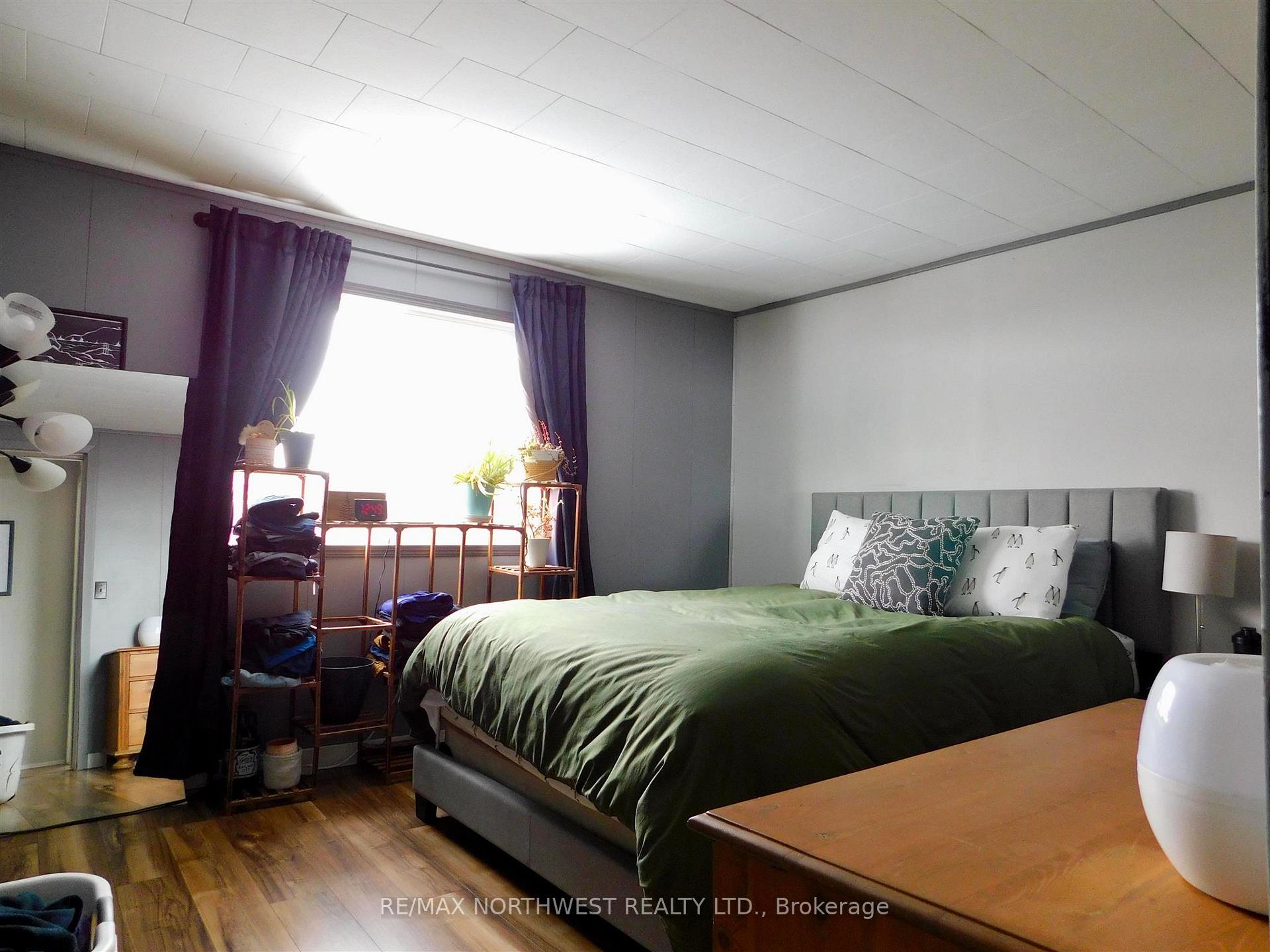 Photo 10 of 236 Davies Street, Ignace — HOMEH