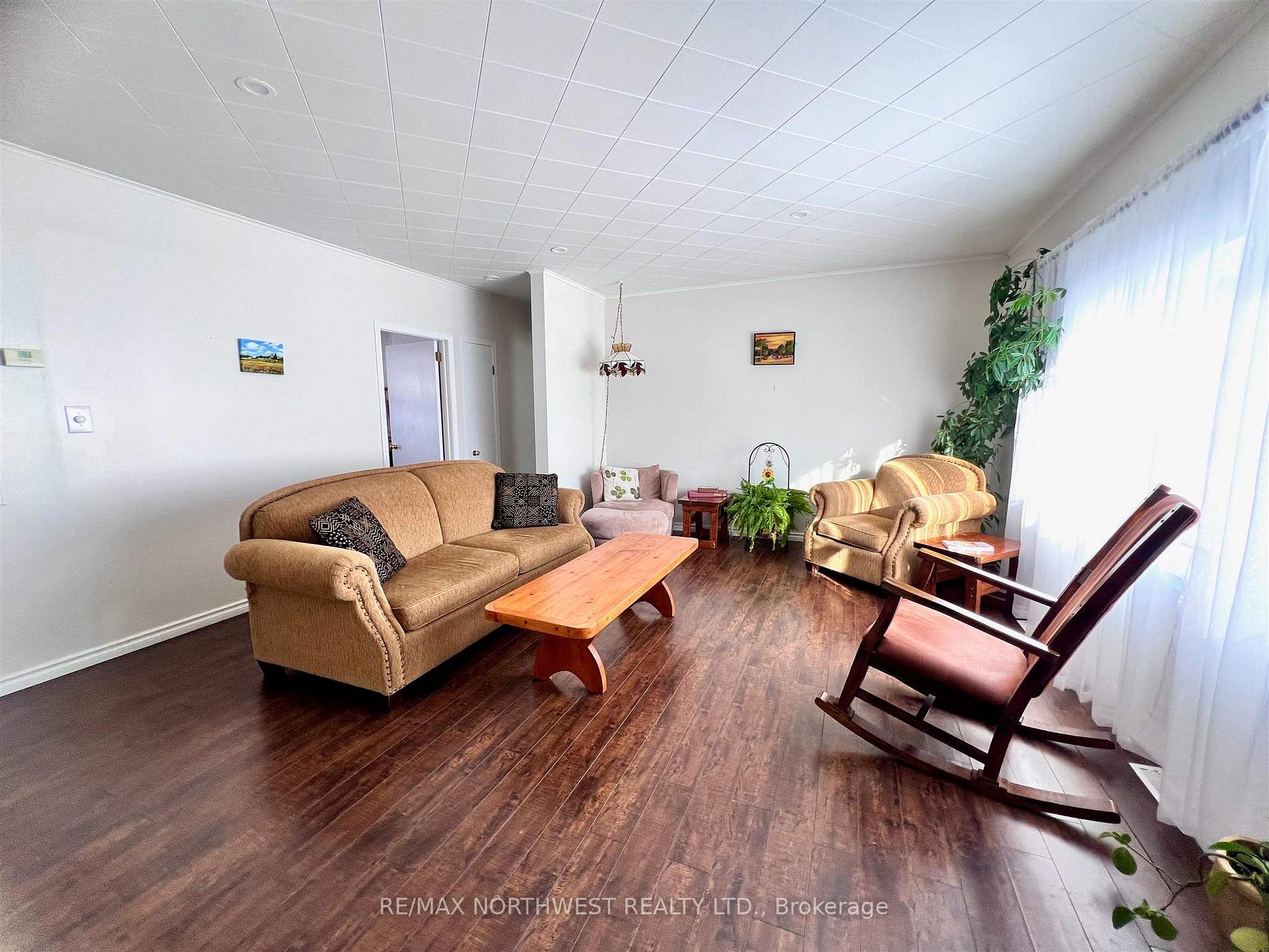 Photo 6 of 140 Regina Avenue, Kenora, Ride Out — HOMEH