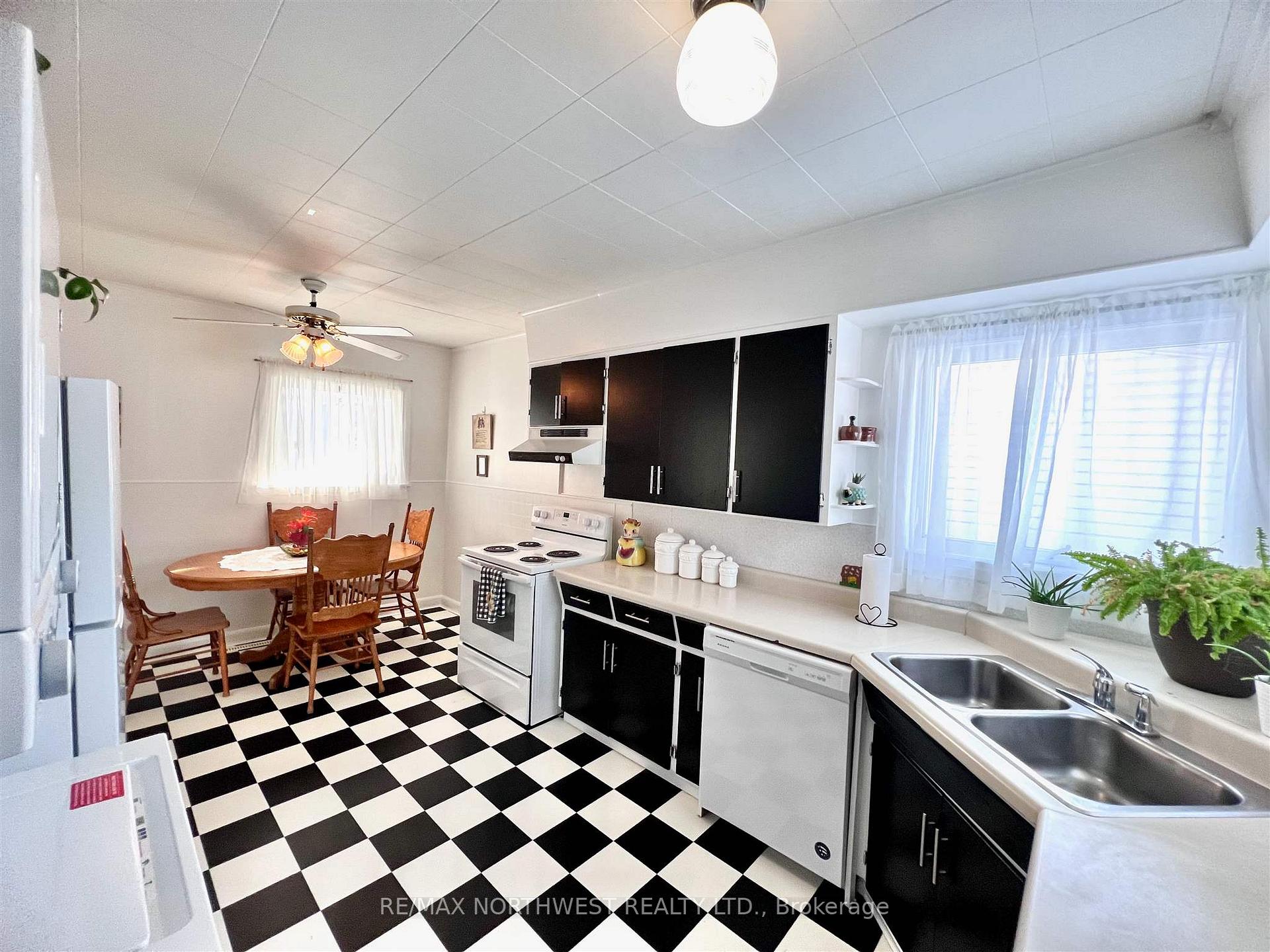 Photo 11 of 140 Regina Avenue, Kenora, Ride Out — HOMEH
