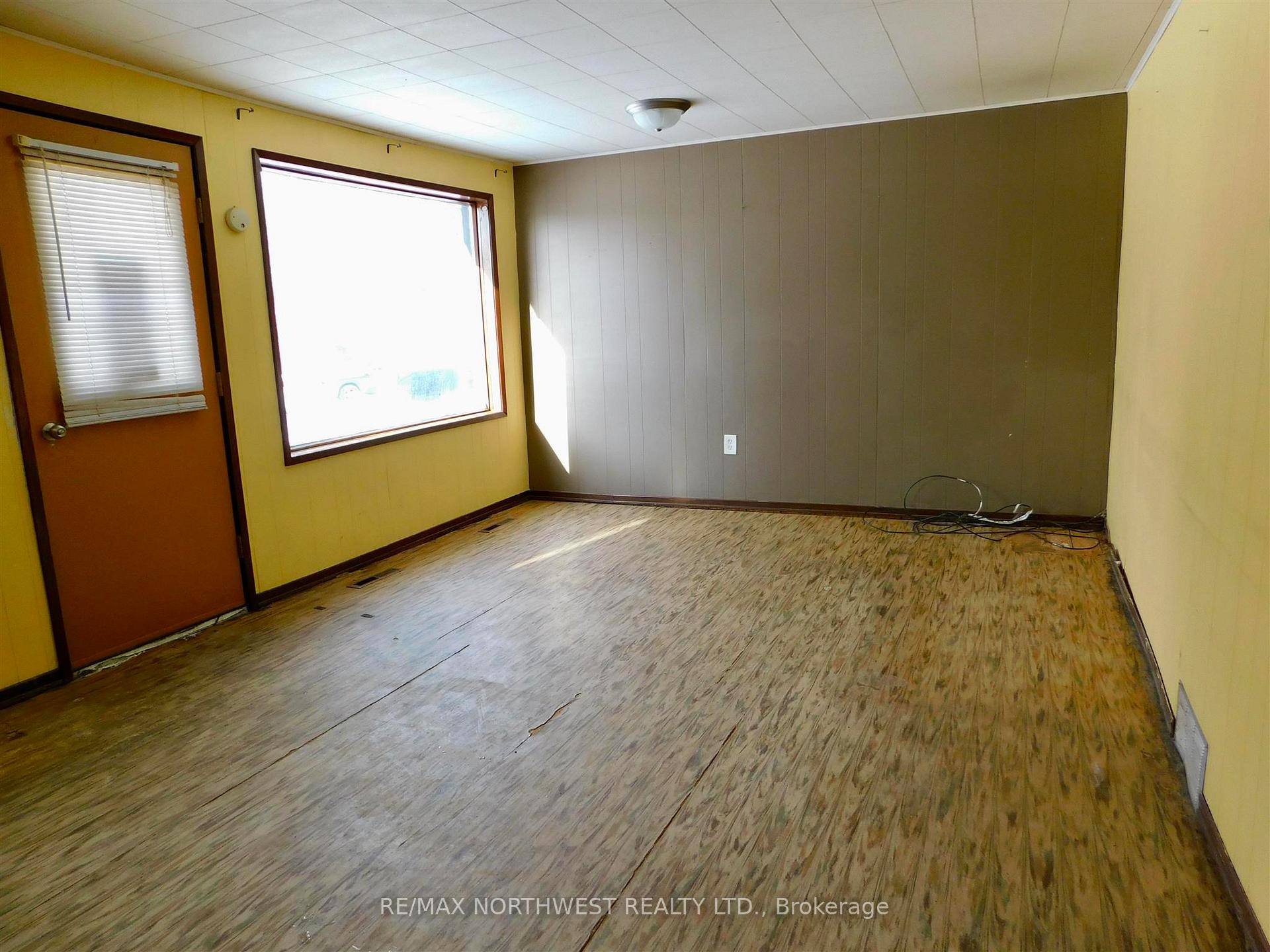 Photo 5 of 53 Machin Avenue, Dryden, Downtown — HOMEH