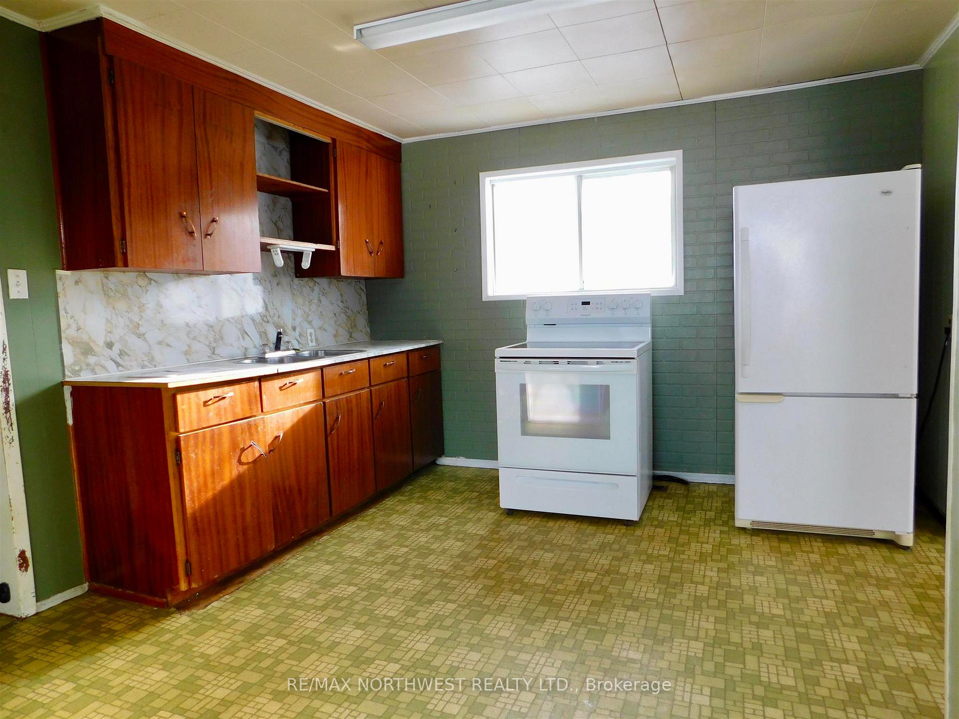 Photo 14 of 53 Machin Avenue, Dryden, Downtown — HOMEH