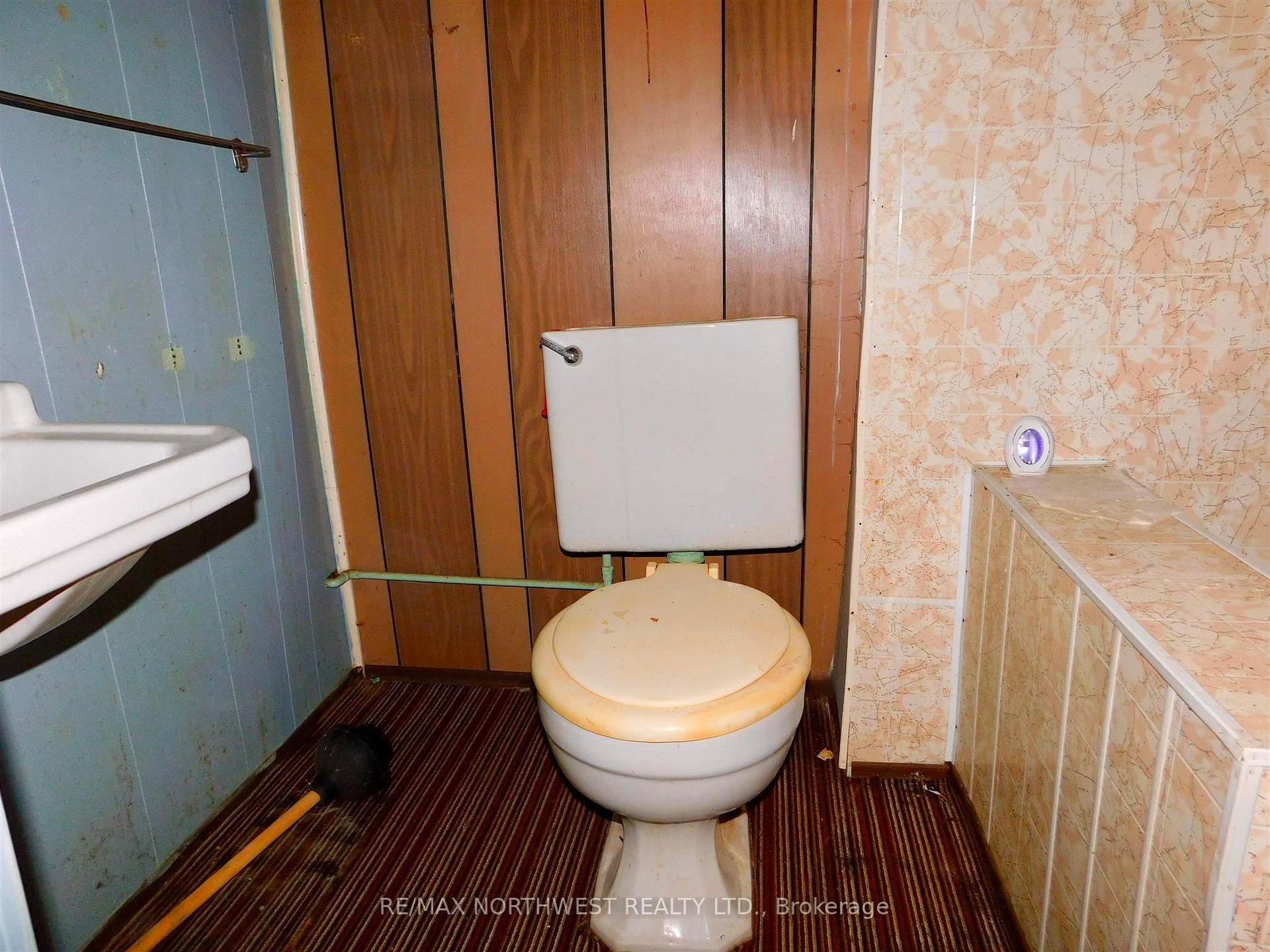 Photo 20 of 53 Machin Avenue, Dryden, Downtown — HOMEH