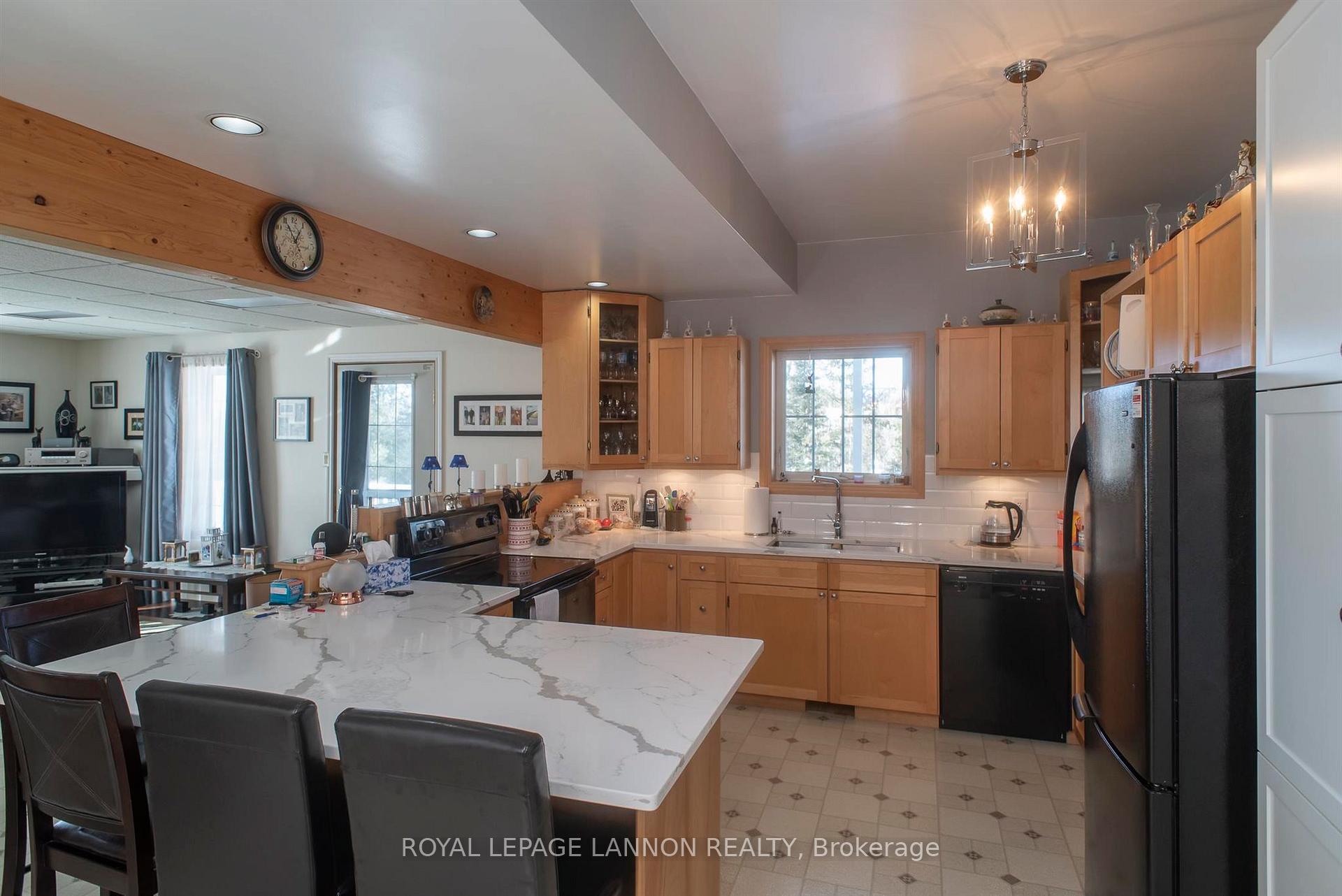 Photo 4 of 1336 Hazelwood Drive, Thunder Bay Remote Area, Gorham — HOMEH