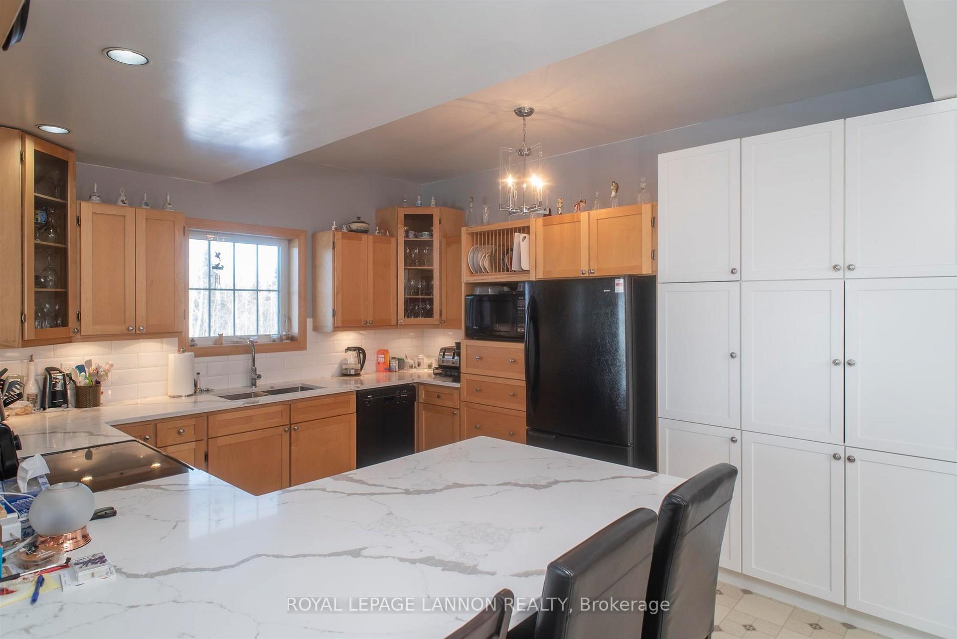 Photo 5 of 1336 Hazelwood Drive, Thunder Bay Remote Area, Gorham — HOMEH