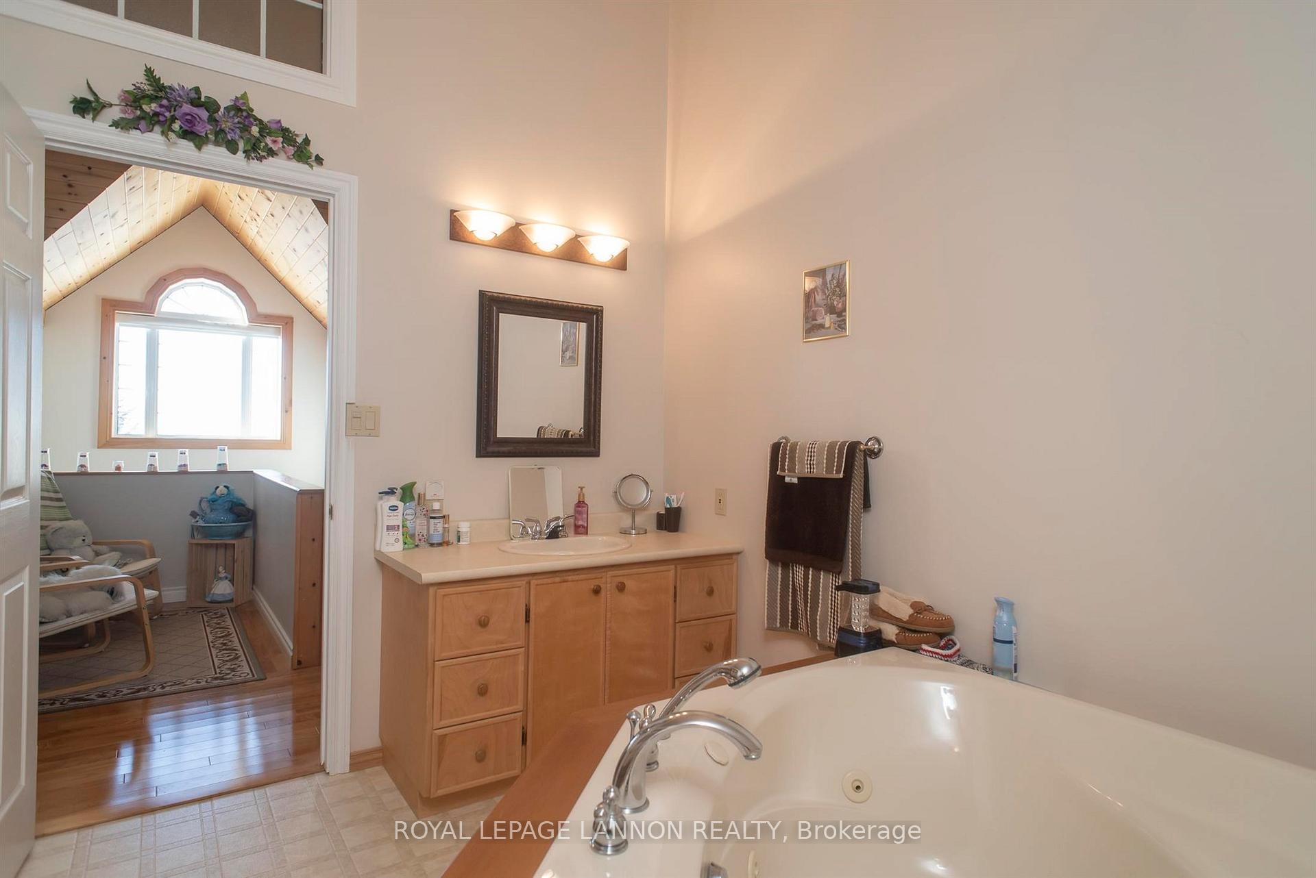 Photo 33 of 1336 Hazelwood Drive, Thunder Bay Remote Area, Gorham — HOMEH