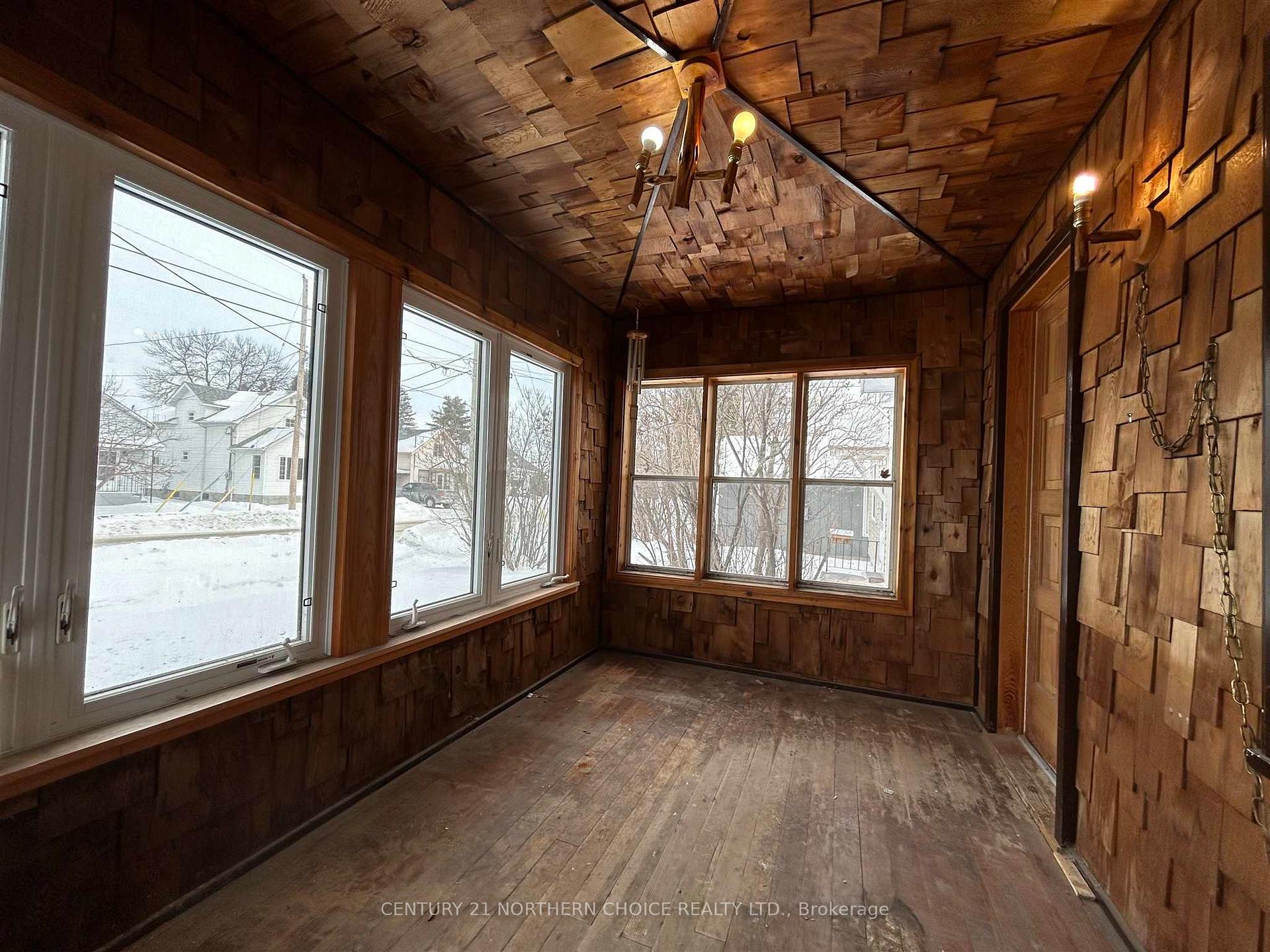 Photo 5 of 617 First Street E, Fort Frances — HOMEH