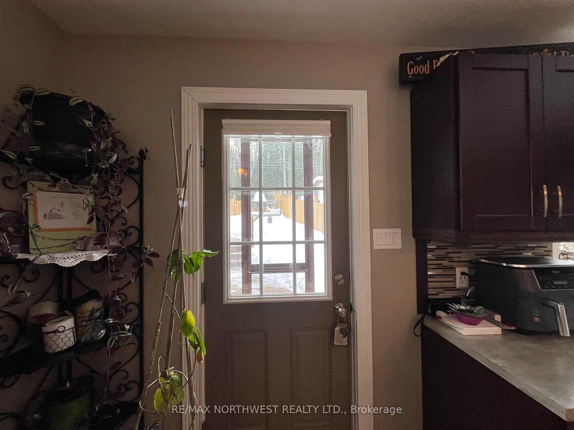Photo 2 of 53 Drewry Drive, Kenora, Pinecrest — HOMEH