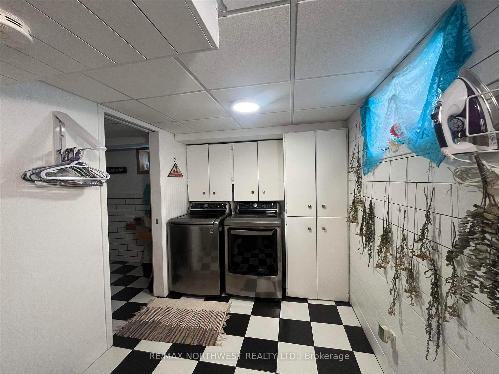 Photo 14 of 53 Drewry Drive, Kenora, Pinecrest — HOMEH