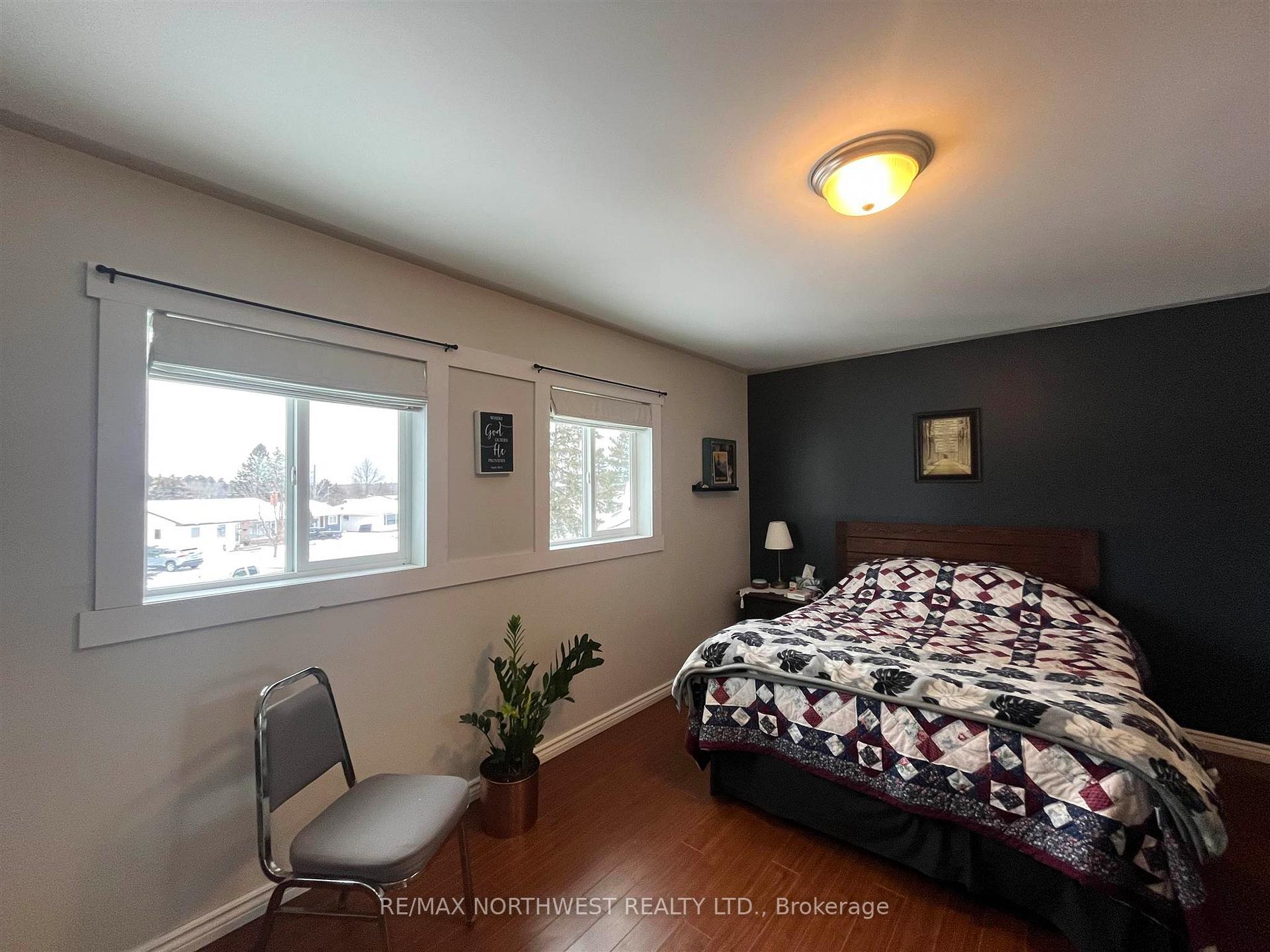Photo 23 of 53 Drewry Drive, Kenora, Pinecrest — HOMEH