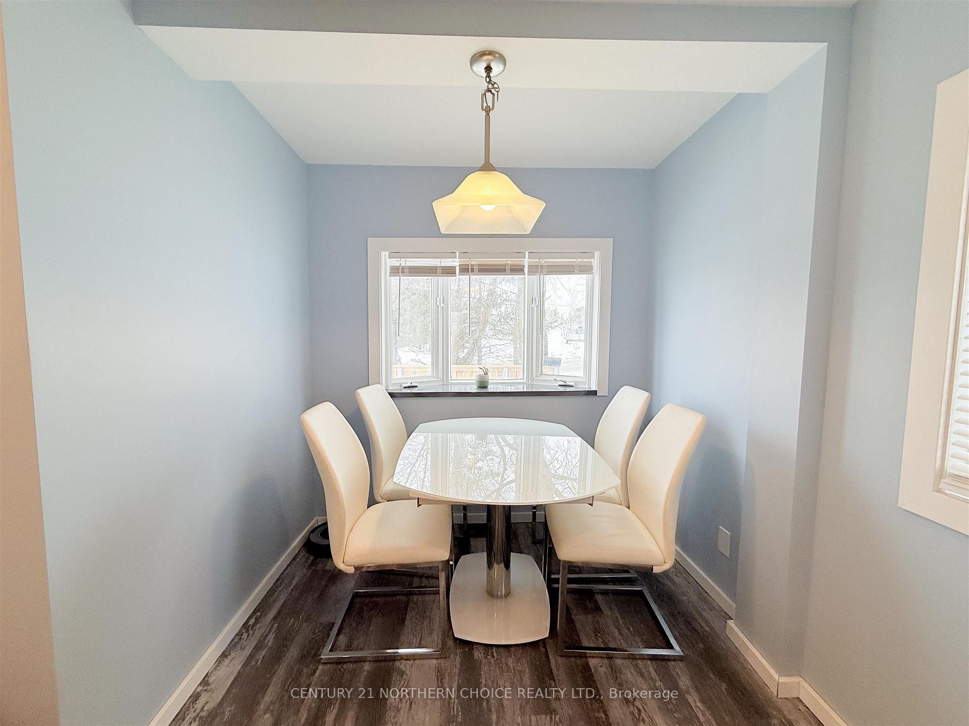 Photo 11 of 101 & 101 1/2 Mascott Ave, Kenora, Ride Out — HOMEH