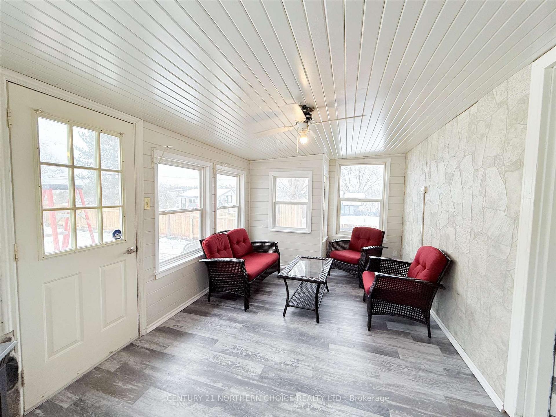 Photo 12 of 101 & 101 1/2 Mascott Ave, Kenora, Ride Out — HOMEH