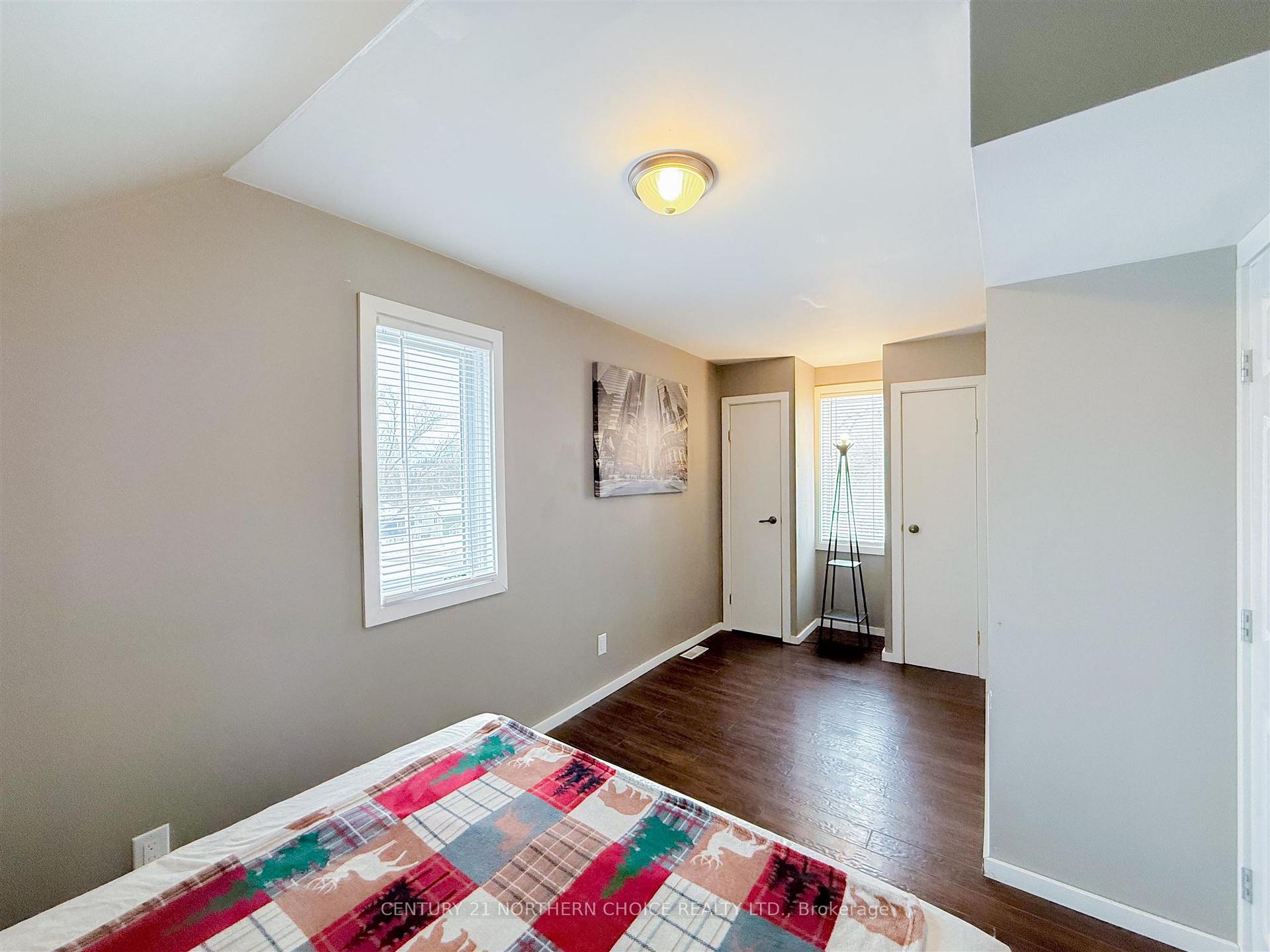 Photo 22 of 101 & 101 1/2 Mascott Ave, Kenora, Ride Out — HOMEH