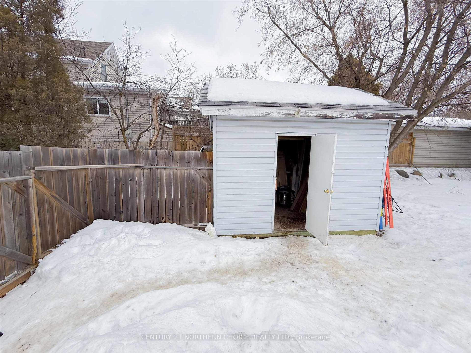 Photo 24 of 101 & 101 1/2 Mascott Ave, Kenora, Ride Out — HOMEH