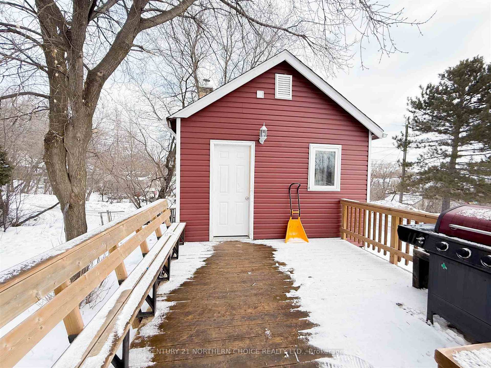 Photo 31 of 101 & 101 1/2 Mascott Ave, Kenora, Ride Out — HOMEH
