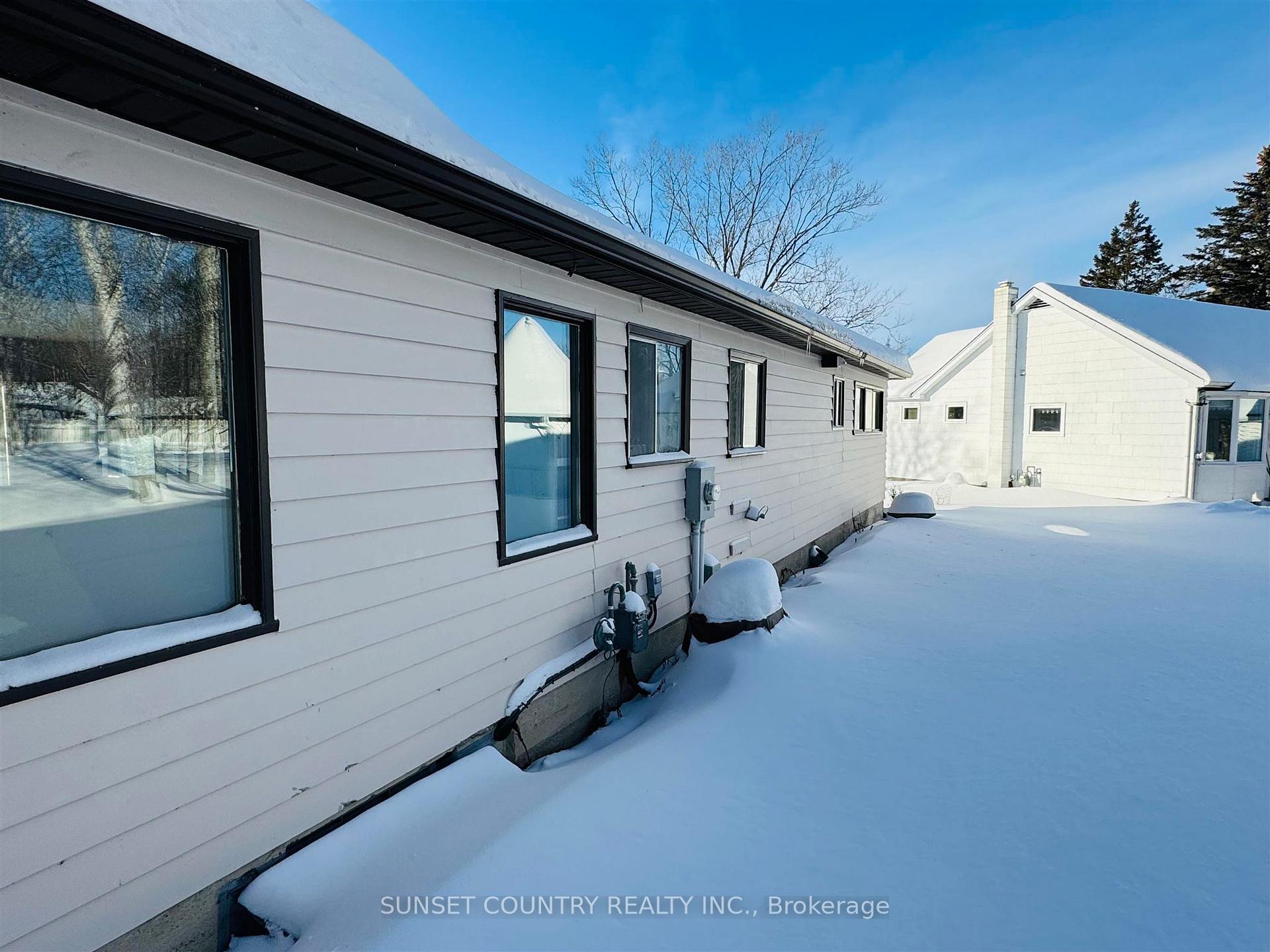 Photo 2 of 215 Earl Avenue, Dryden, Riverview — HOMEH