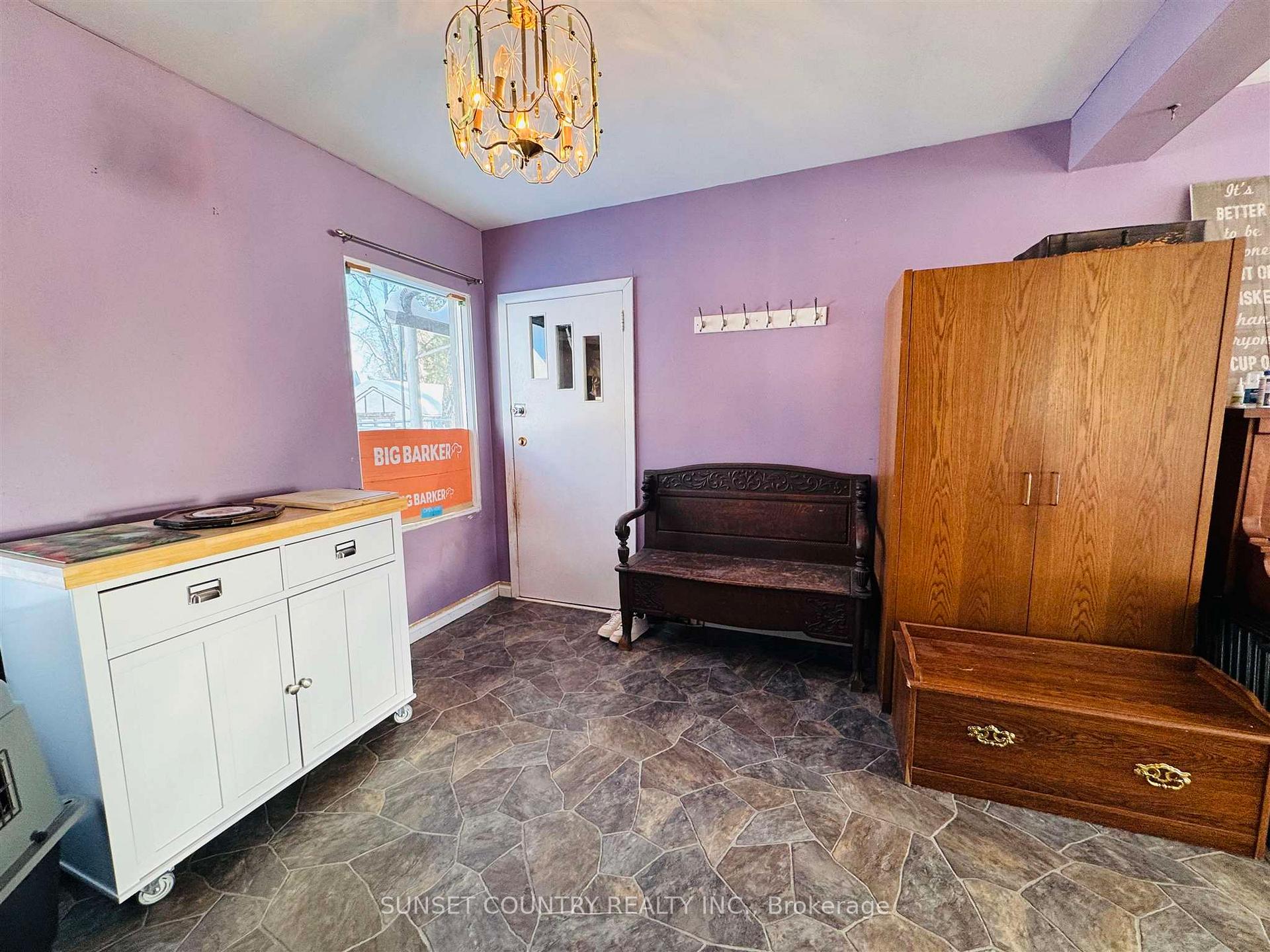 Photo 6 of 215 Earl Avenue, Dryden, Riverview — HOMEH