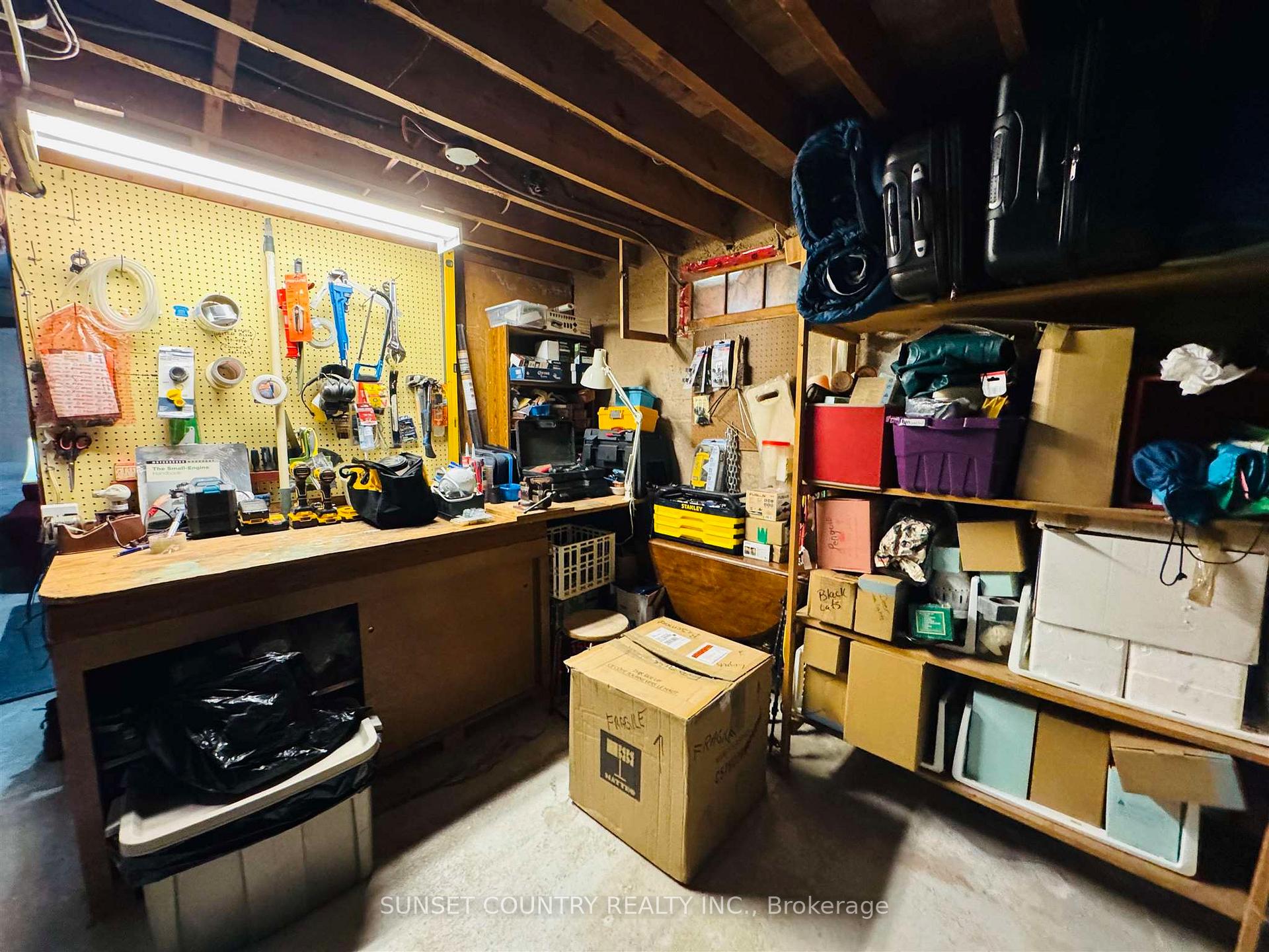 Photo 21 of 215 Earl Avenue, Dryden, Riverview — HOMEH