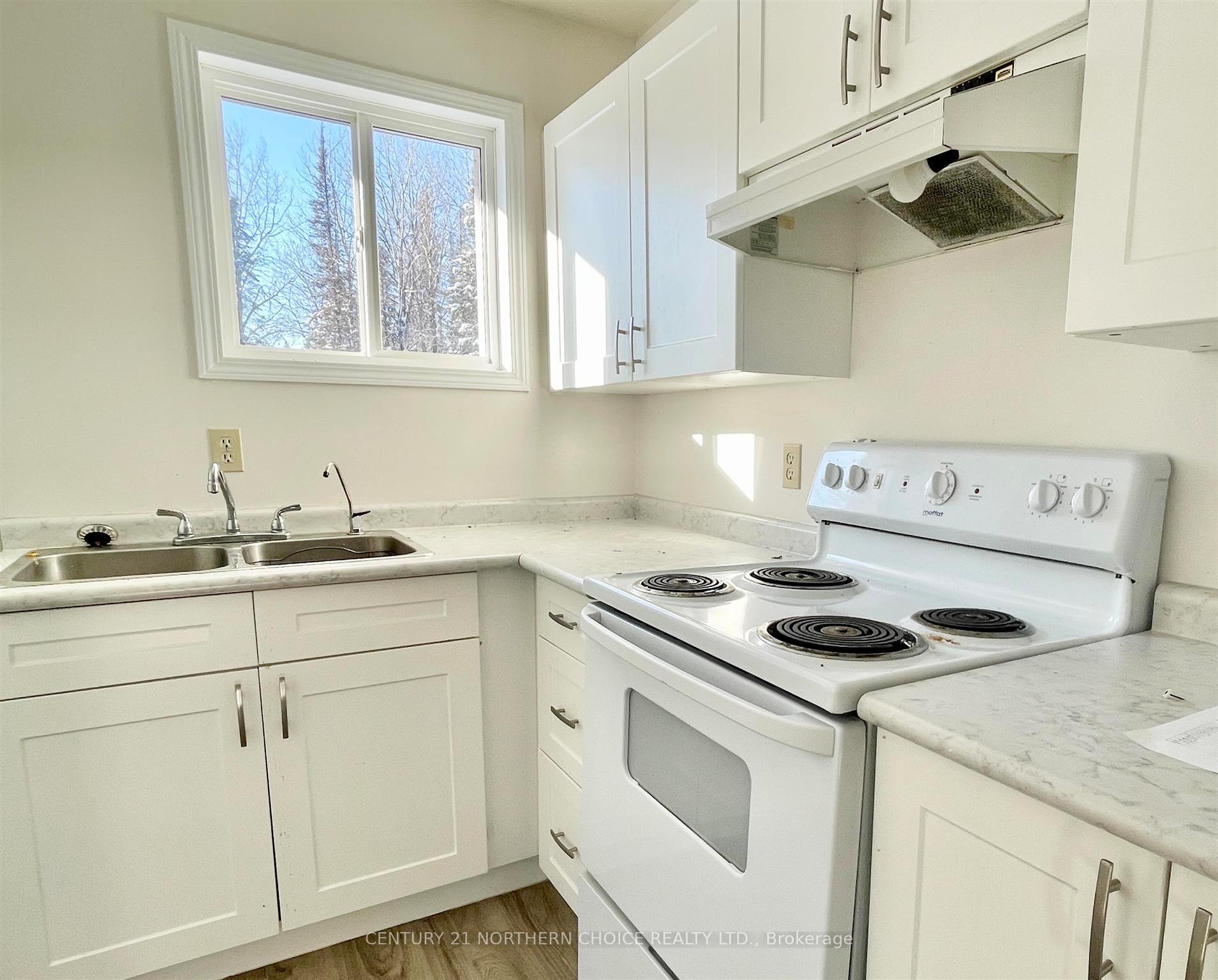 Photo 3 of 18 Shelley Lane, Dryden, Thunder Lake — HOMEH