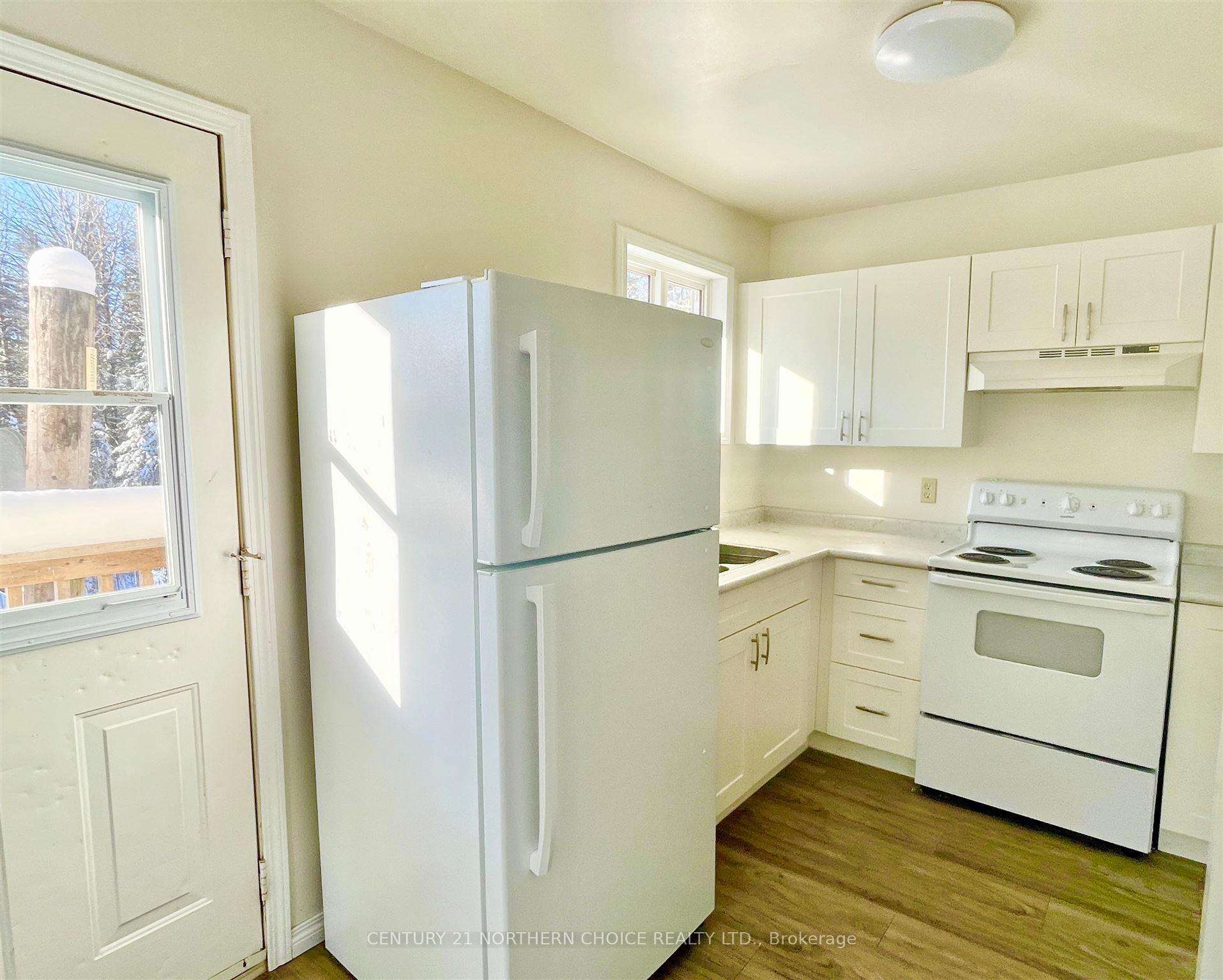Photo 10 of 18 Shelley Lane, Dryden, Thunder Lake — HOMEH