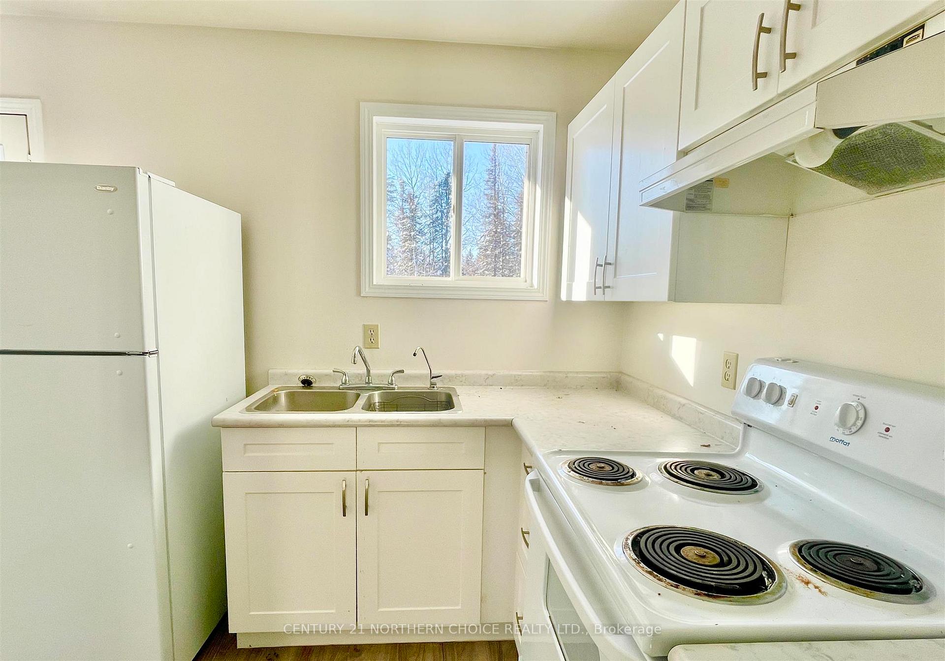 Photo 11 of 18 Shelley Lane, Dryden, Thunder Lake — HOMEH